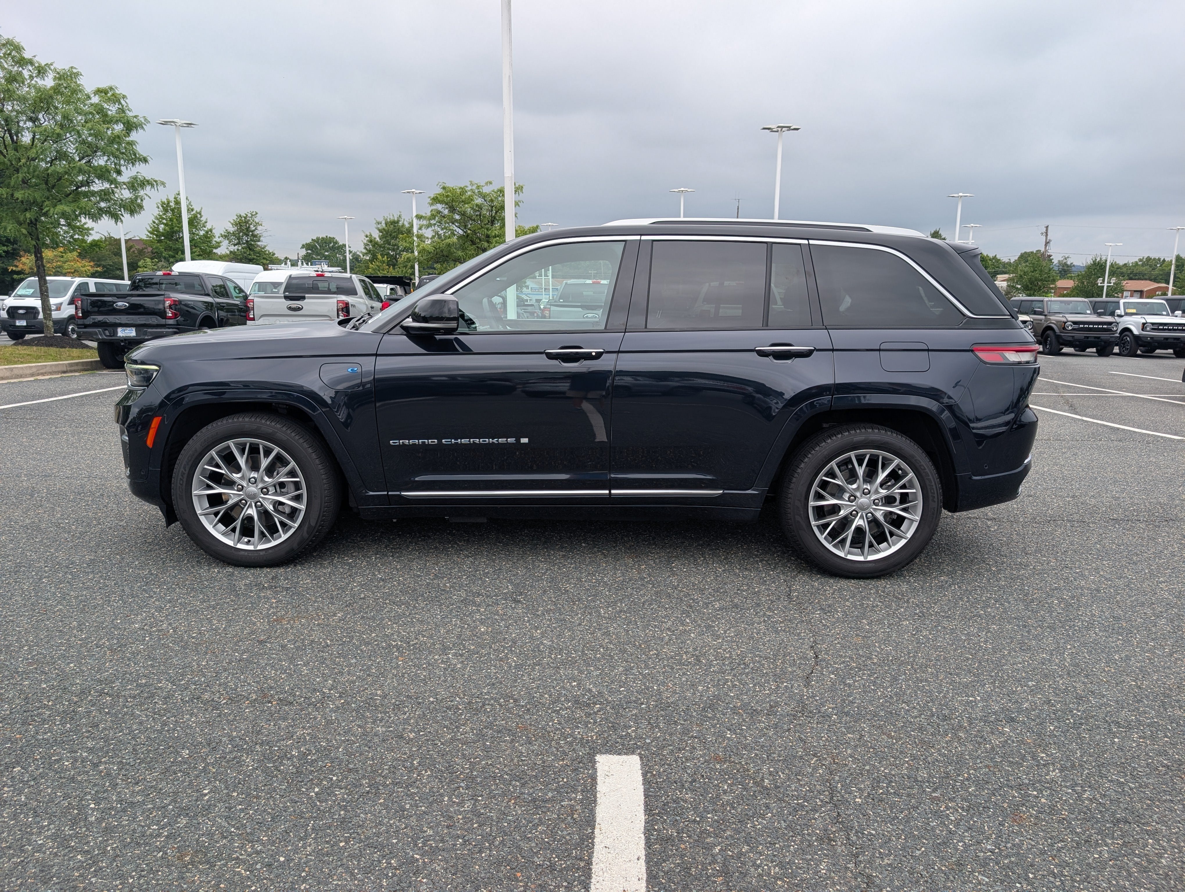 2023 Jeep Grand Cherokee 4xe Summit