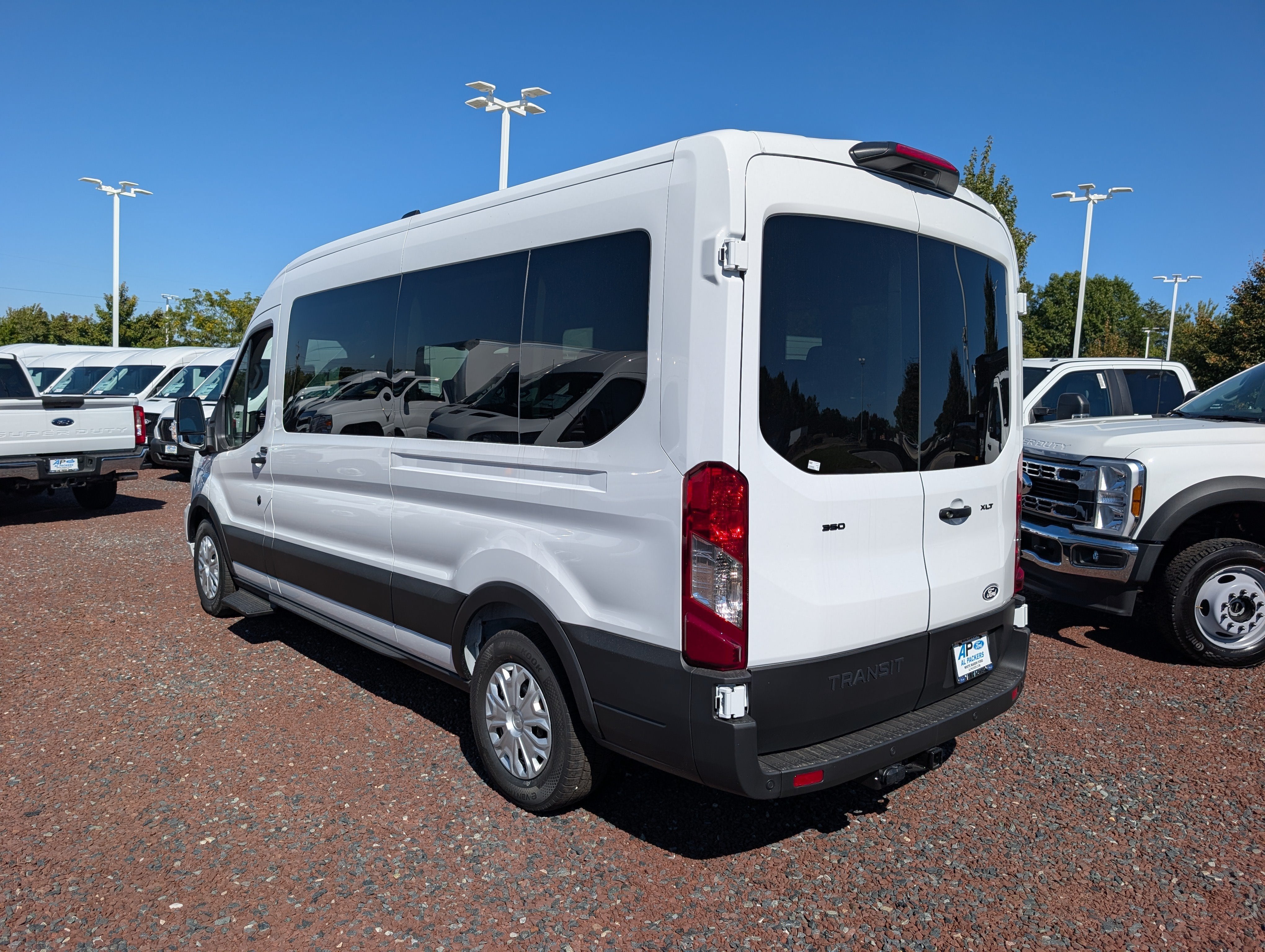 2027 Ford Transit Passenger Wagon XLT
