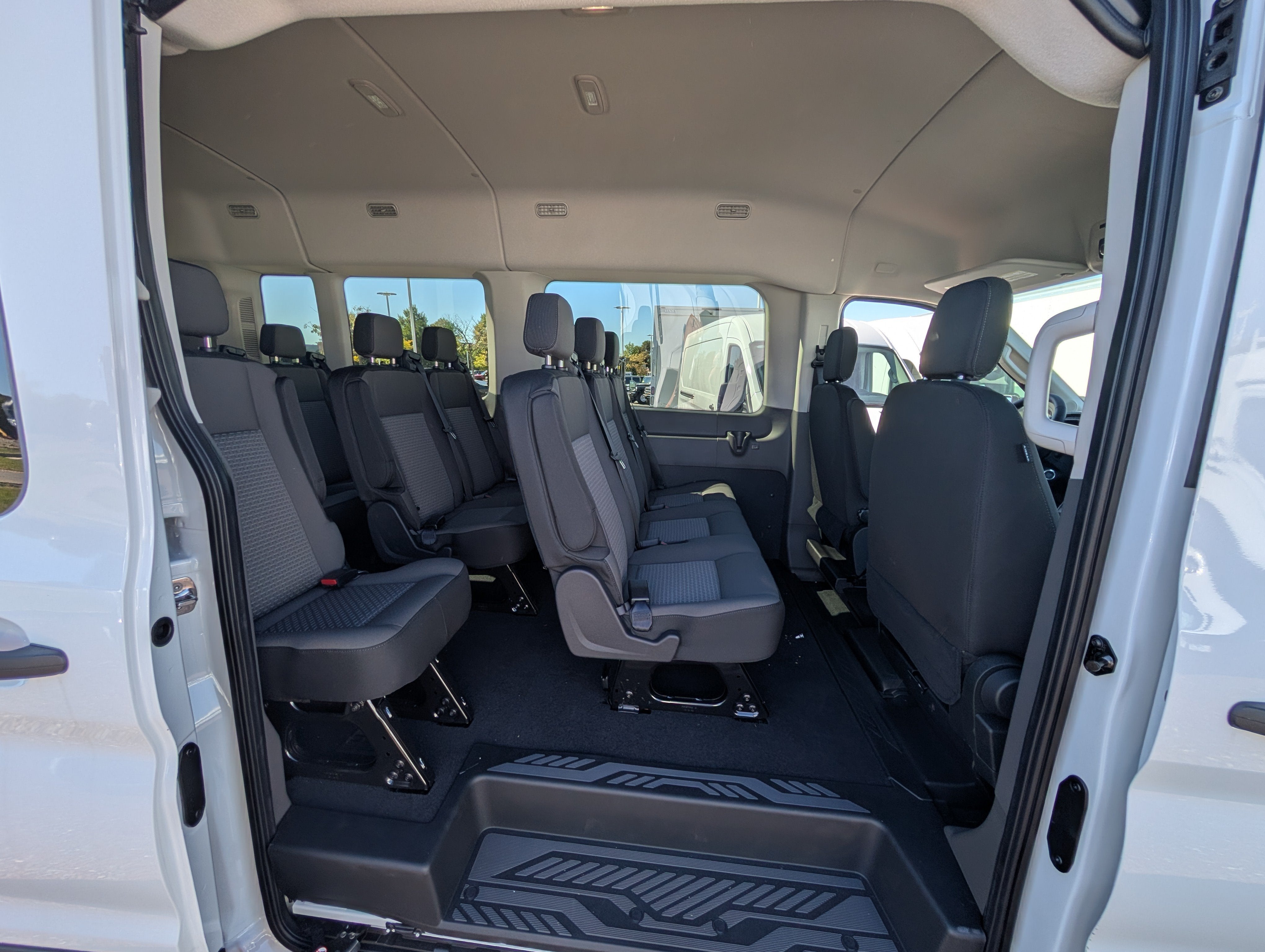 2027 Ford Transit Passenger Wagon XLT