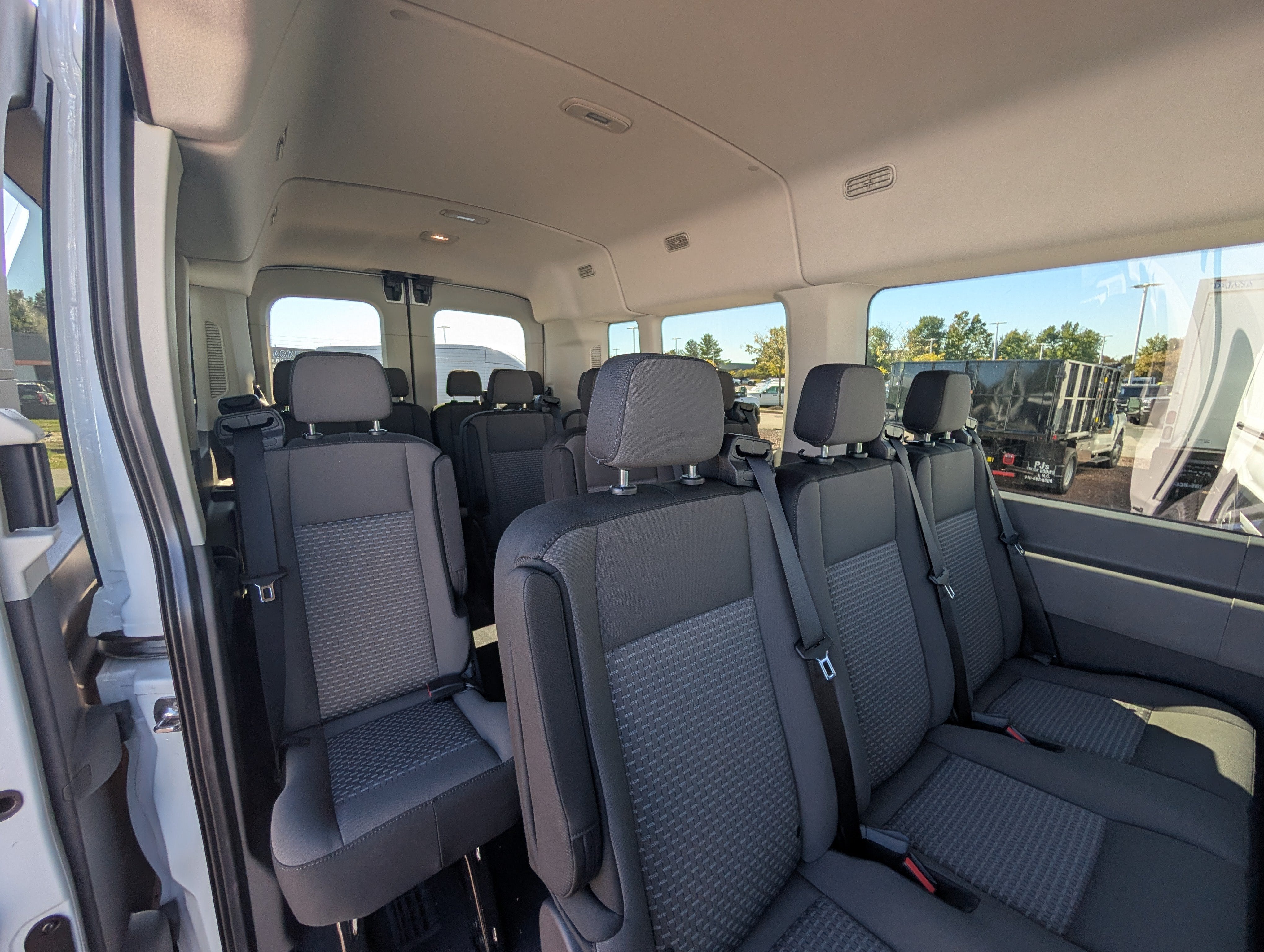 2027 Ford Transit Passenger Wagon XLT