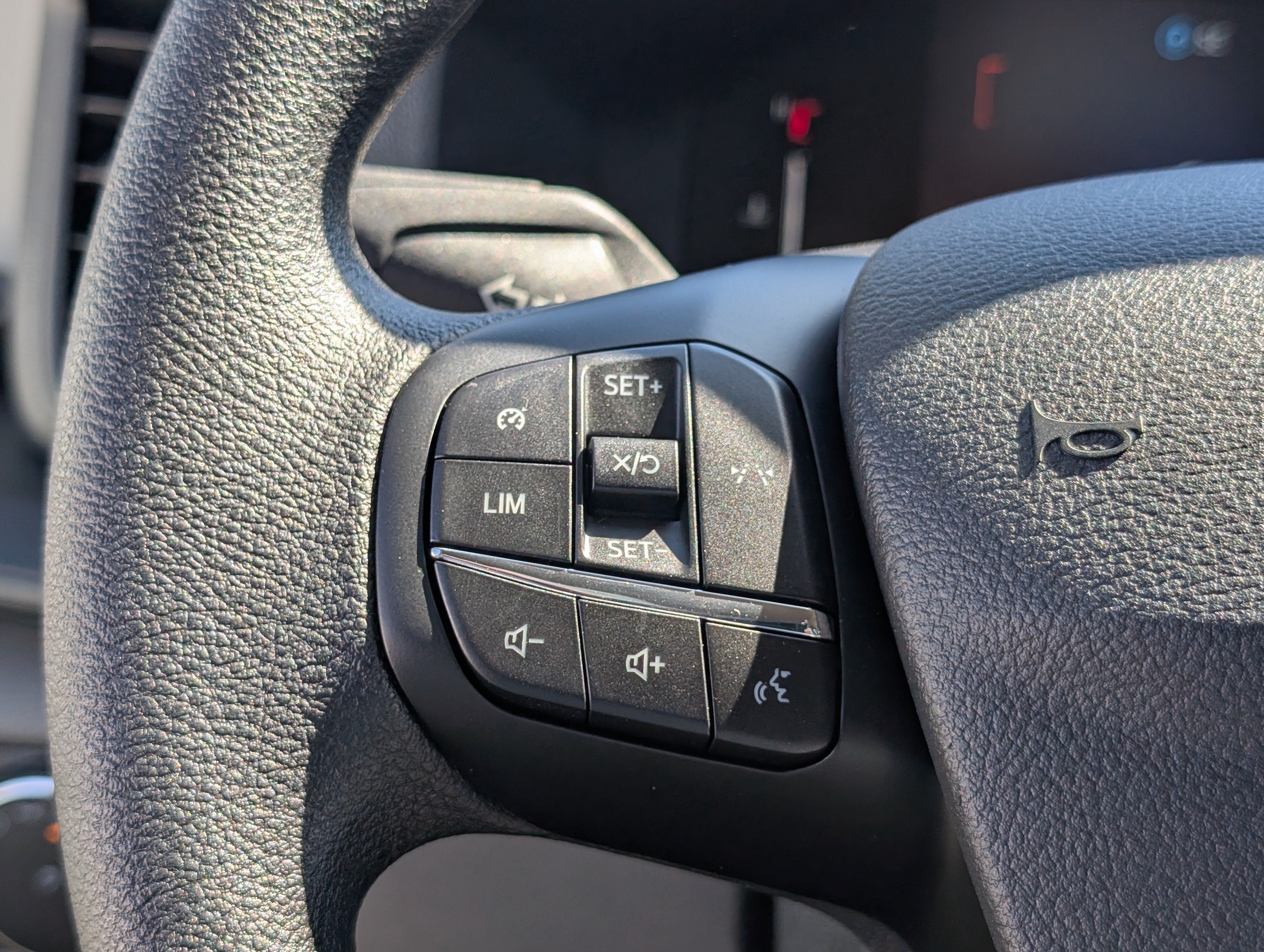 2026 Ford Transit Passenger Wagon XL