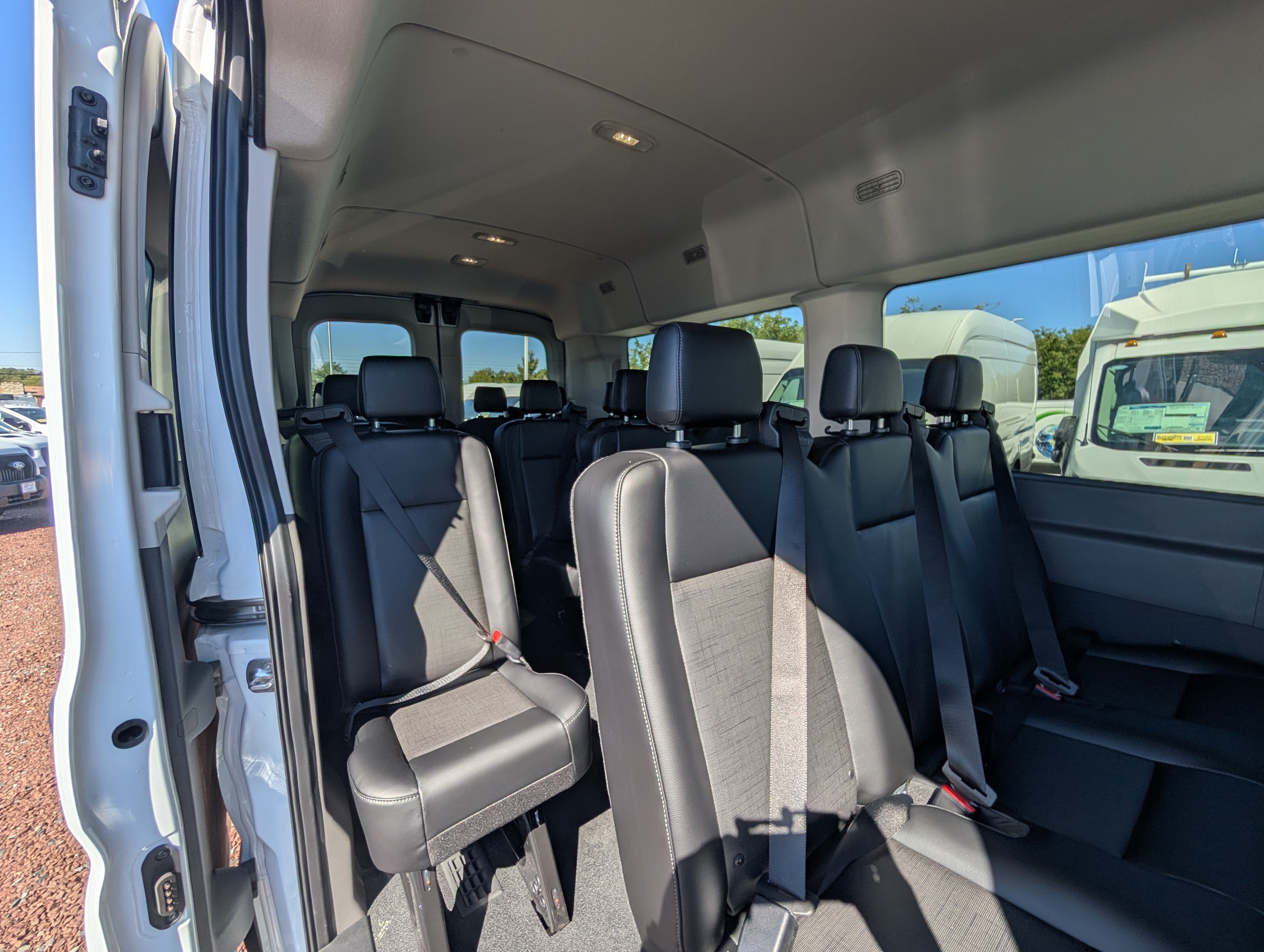 2026 Ford Transit Passenger Wagon XL
