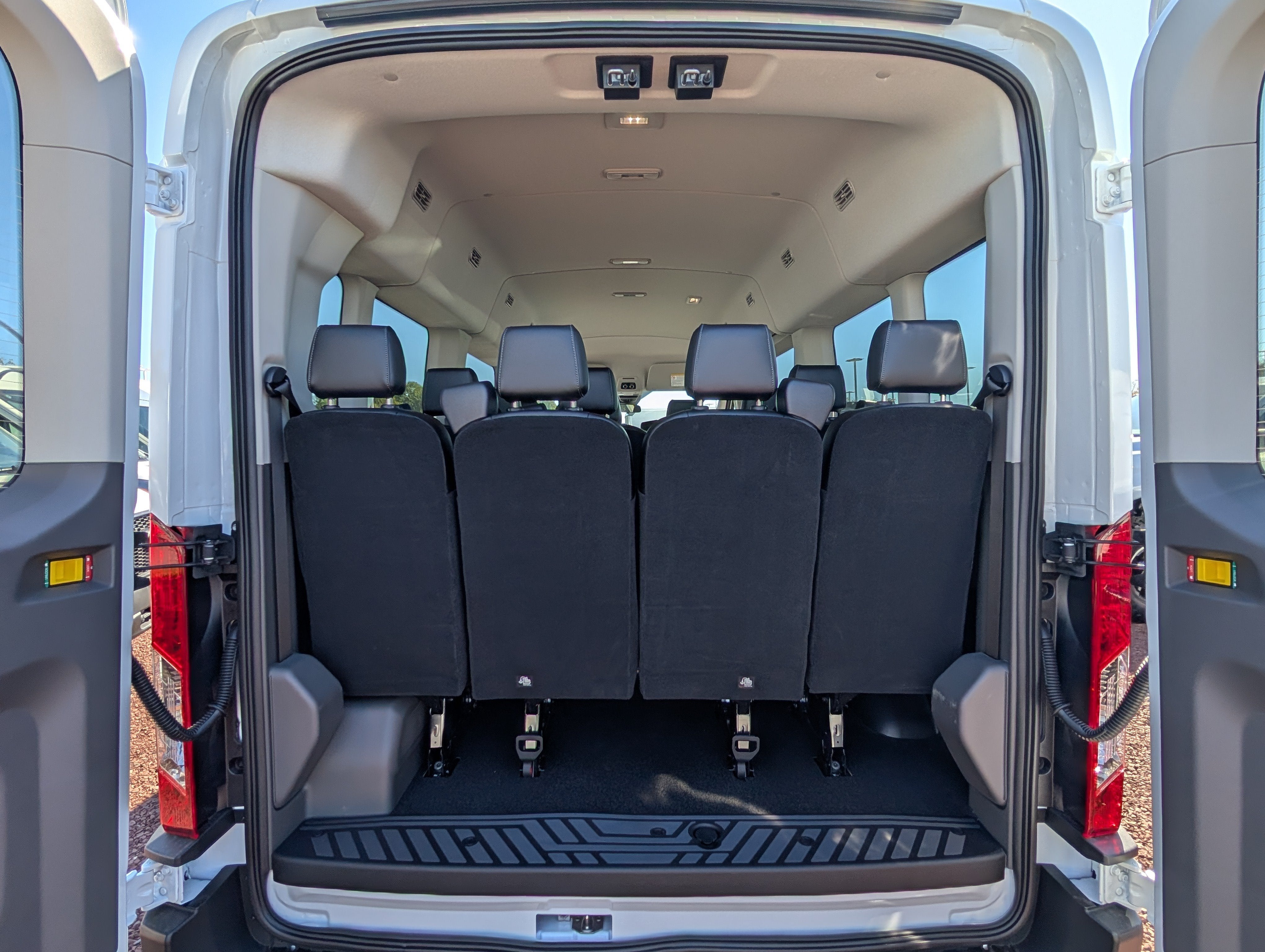 2027 Ford Transit Passenger Wagon XL