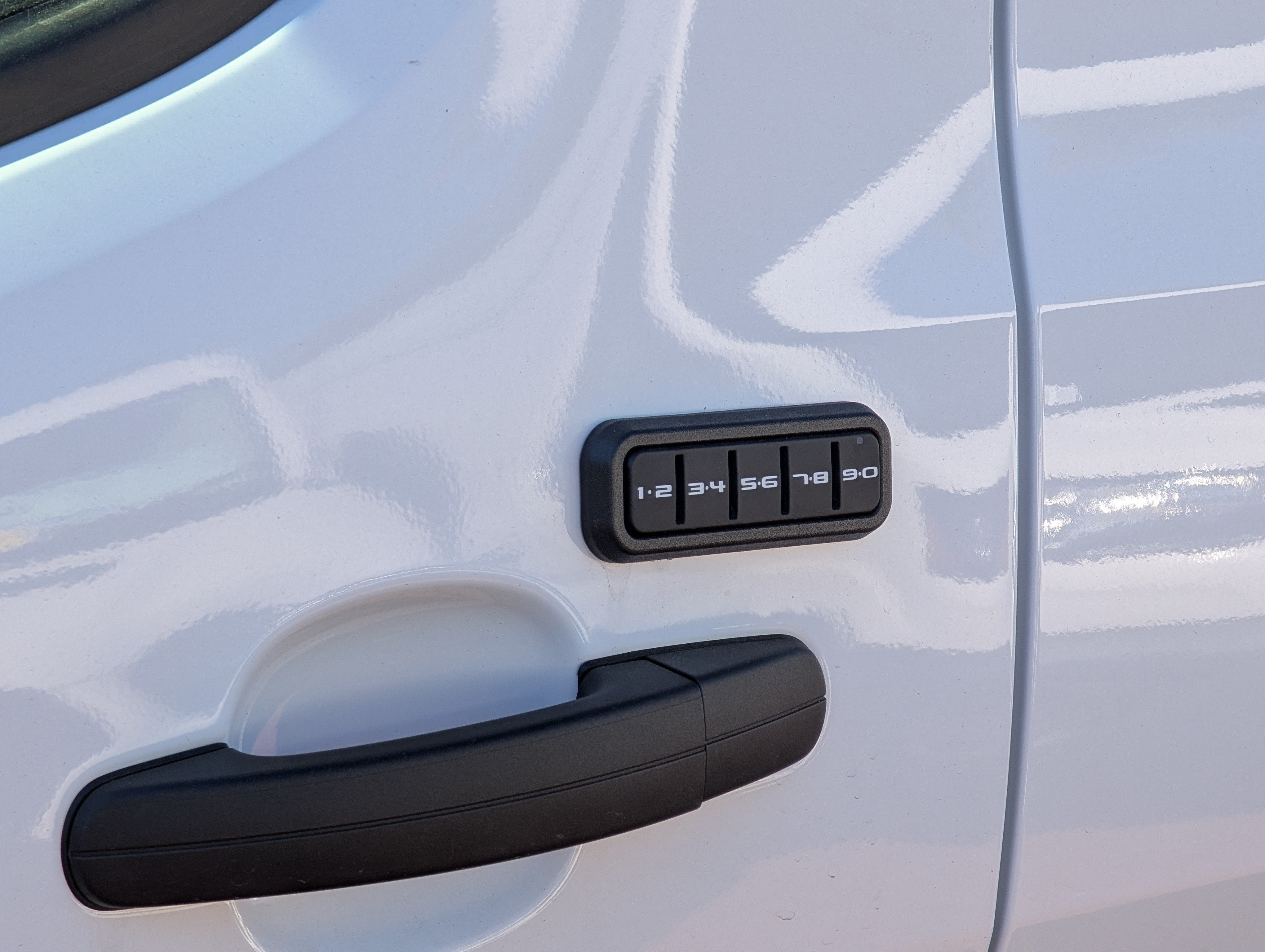 2027 Ford Transit Passenger Wagon XL