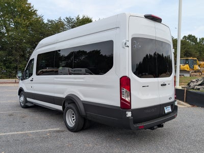 2027 Ford Transit Passenger Wagon XLT