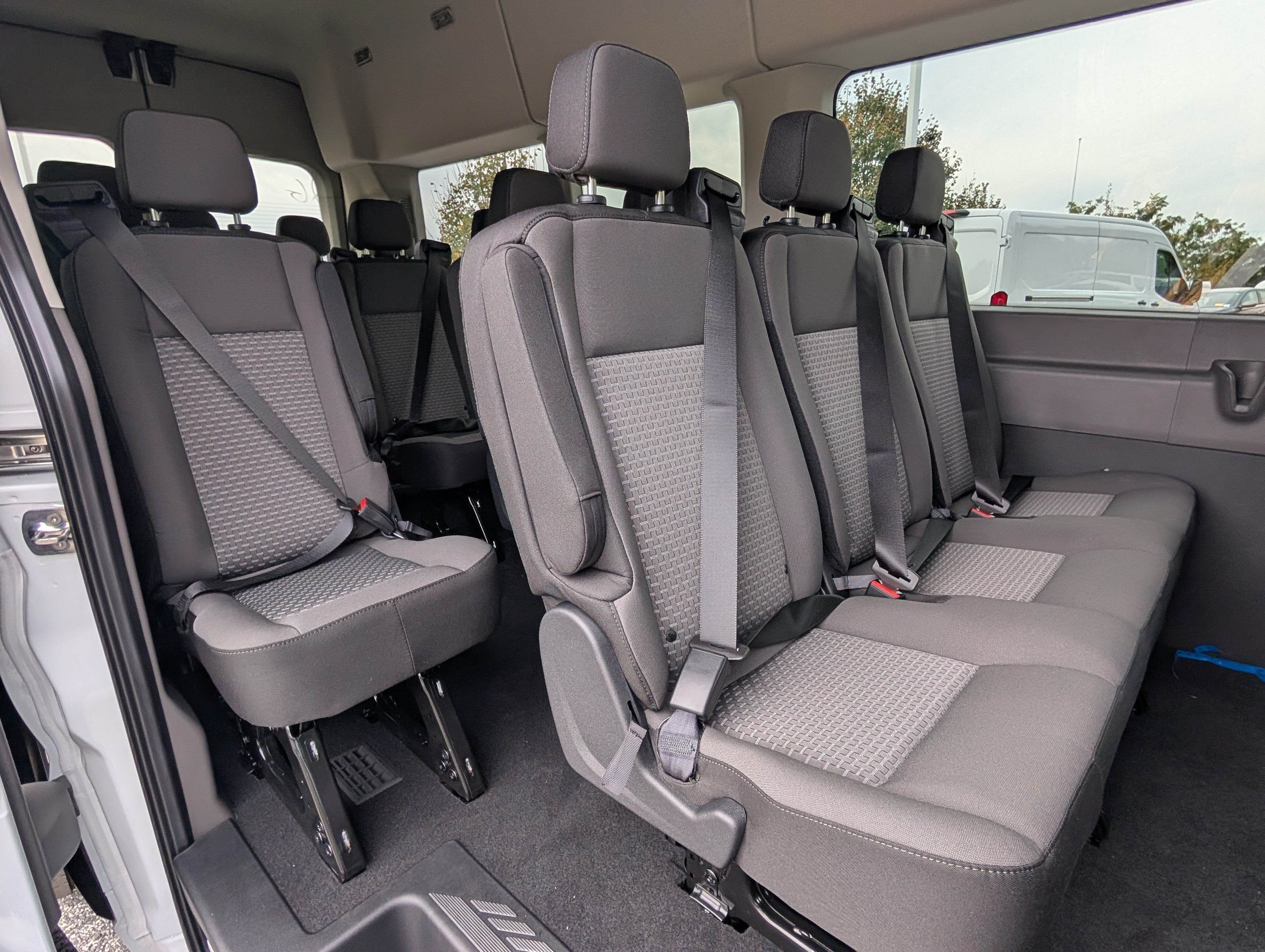2027 Ford Transit Passenger Wagon XLT