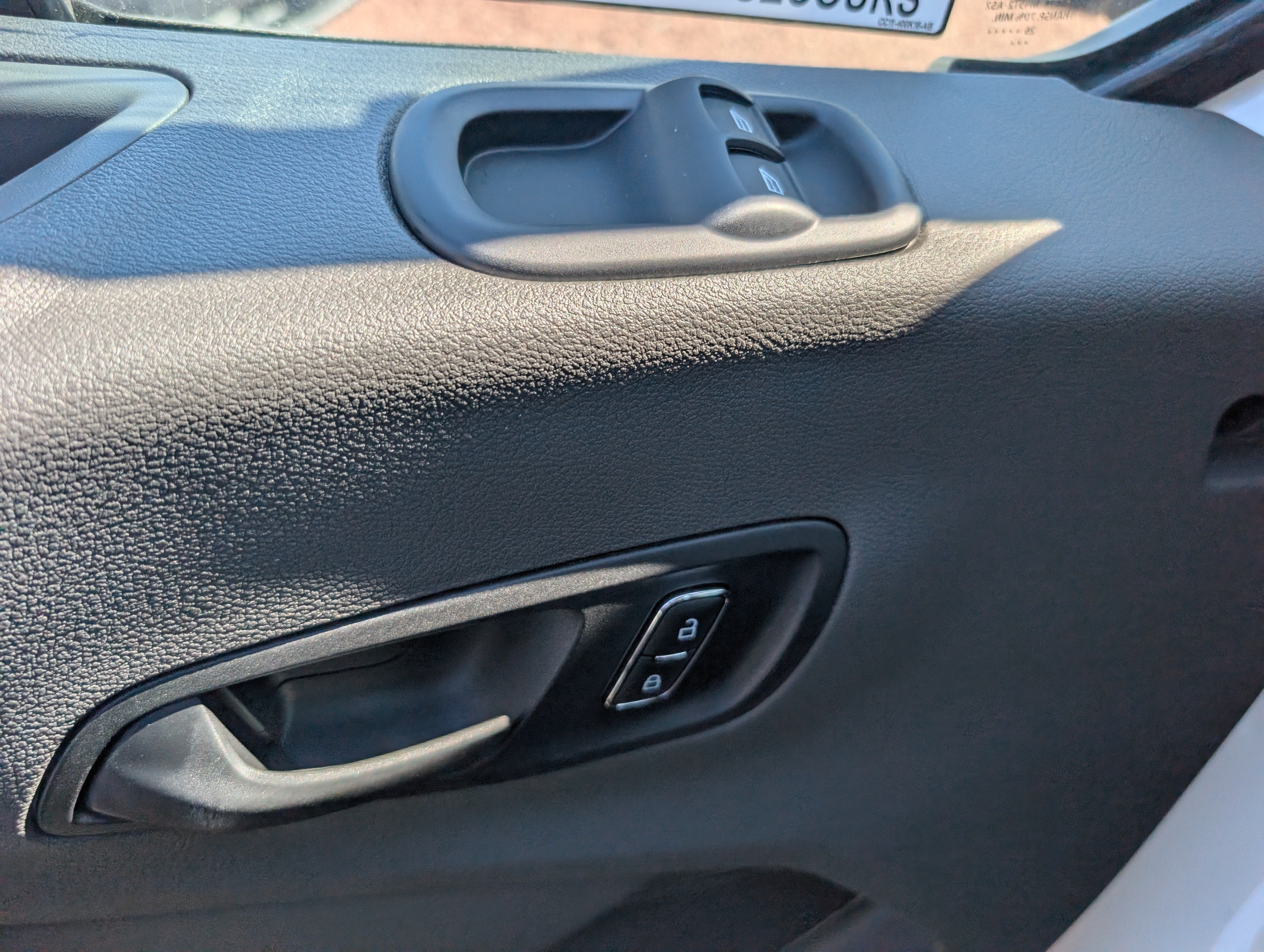 2027 Ford Transit Passenger Wagon XL