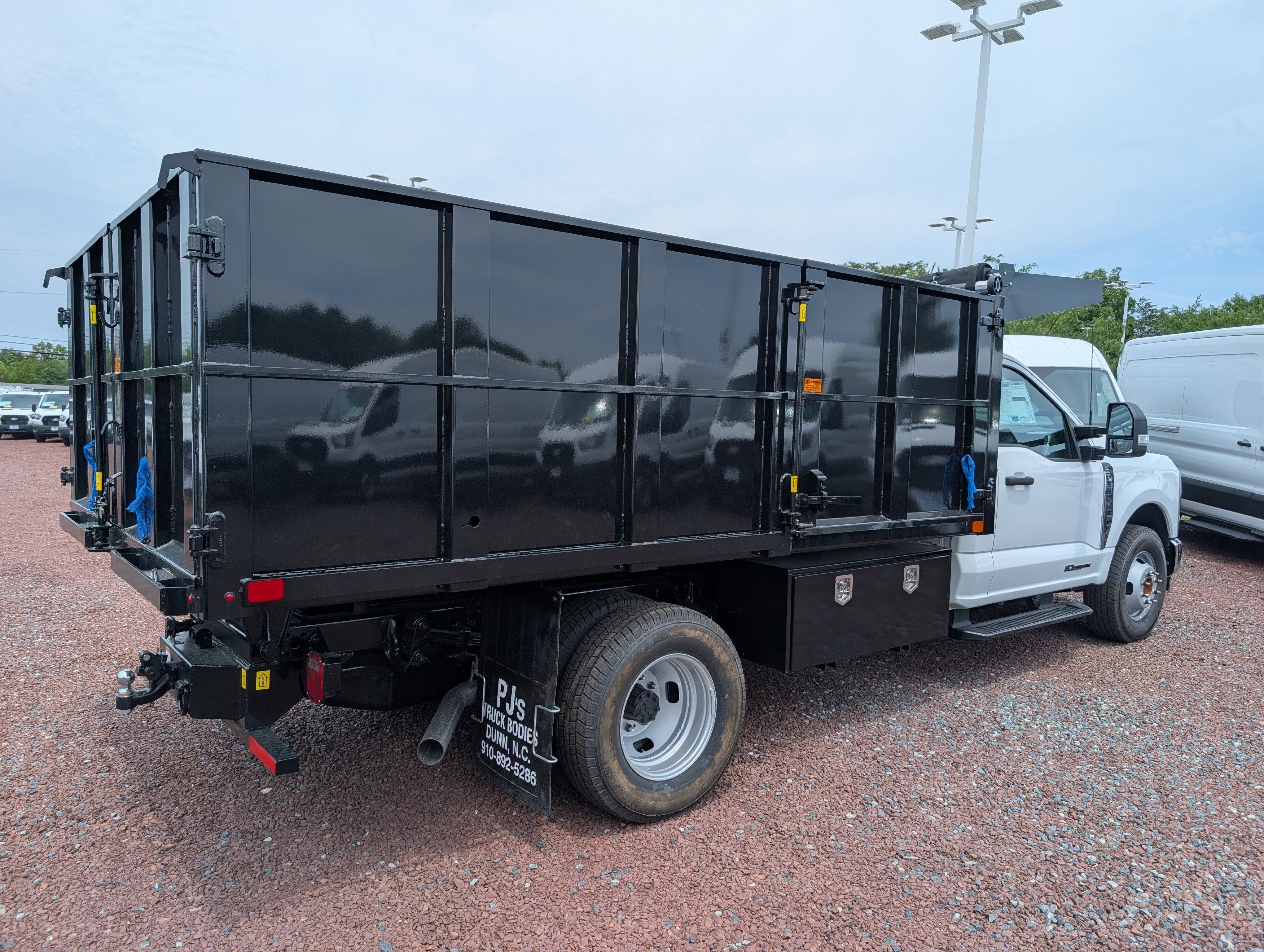 2026 Ford Super Duty F-350 DRW XL