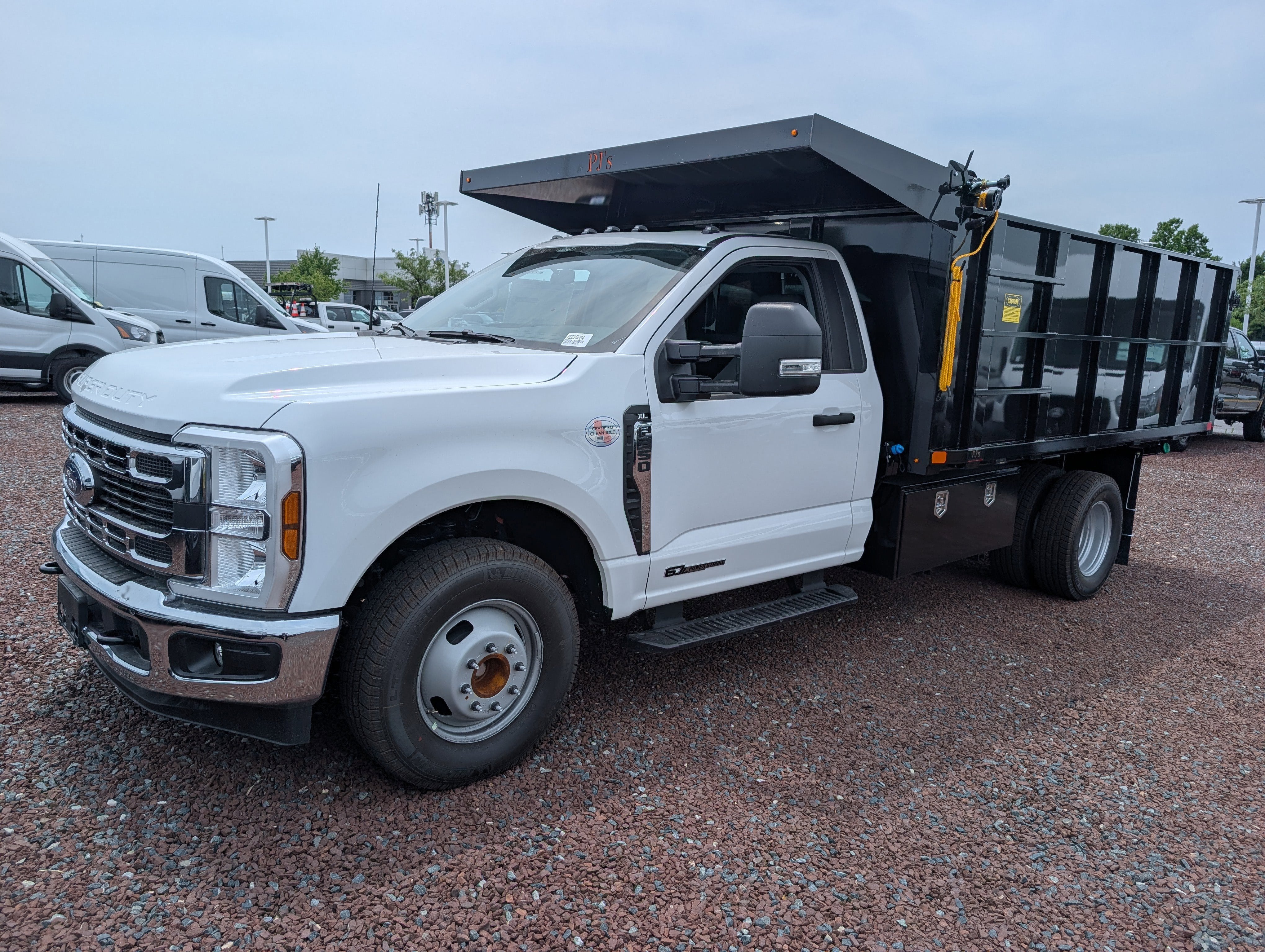 2026 Ford Super Duty F-350 DRW XL