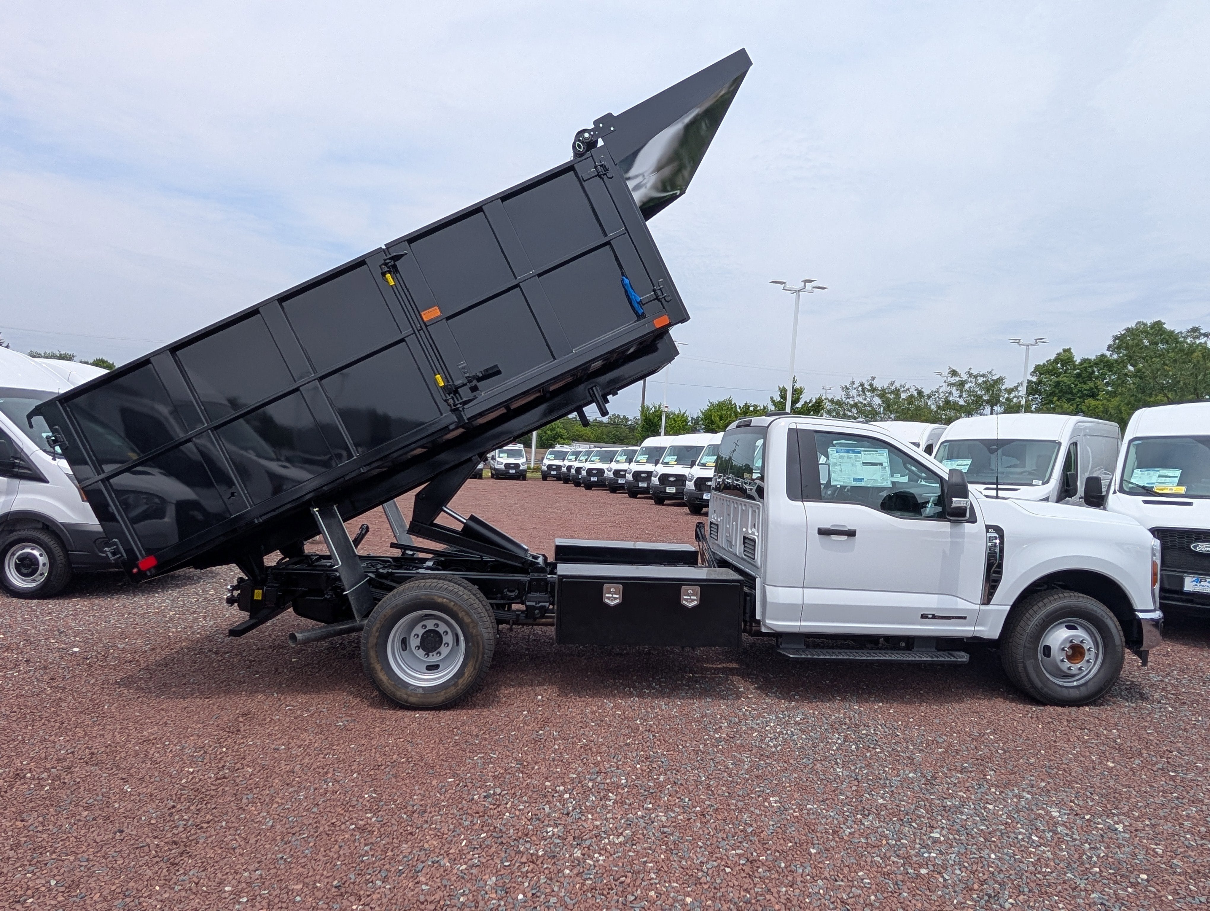 2026 Ford Super Duty F-350 DRW XL