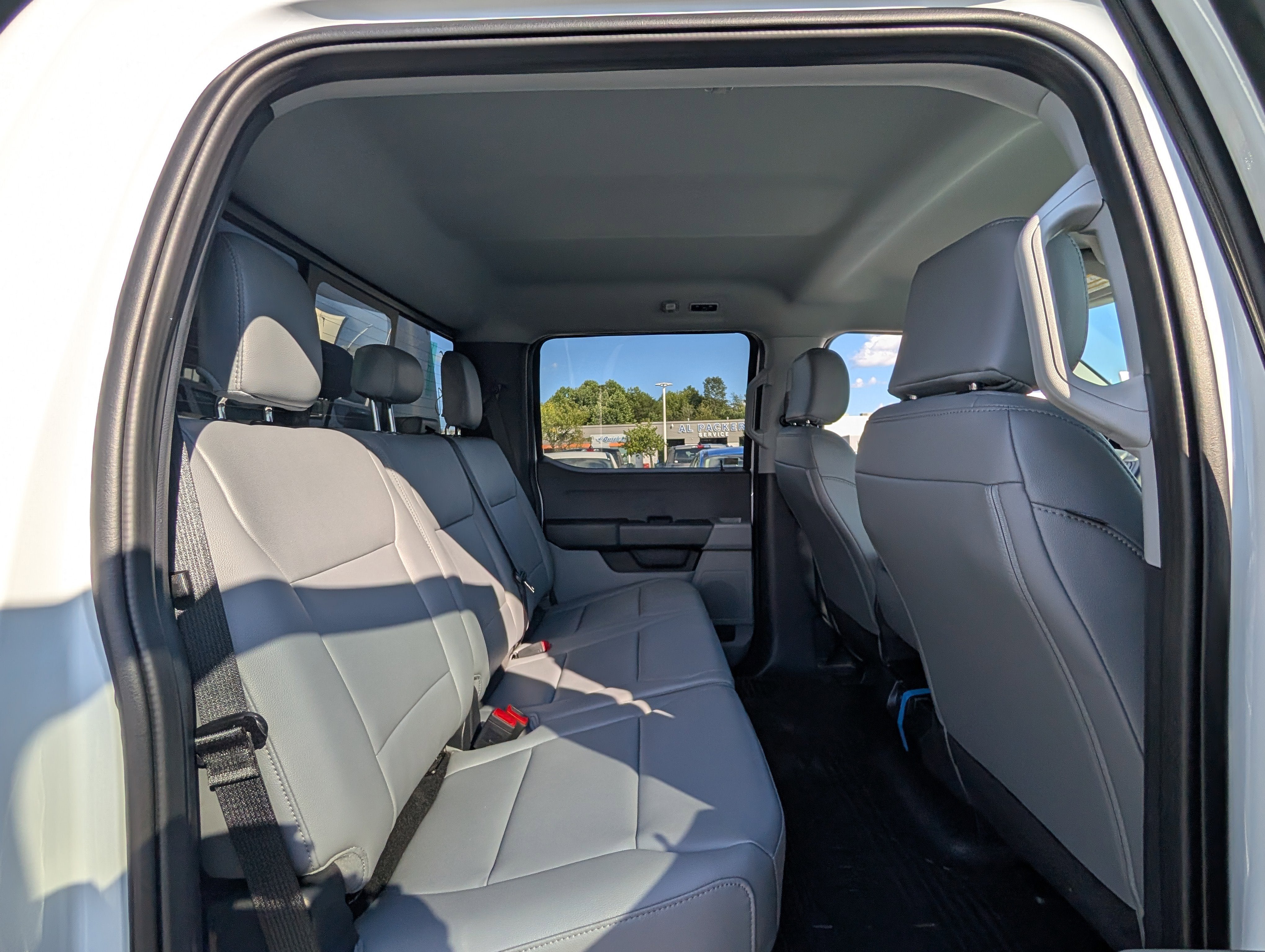 2025 Ford Super Duty F-550 DRW XL