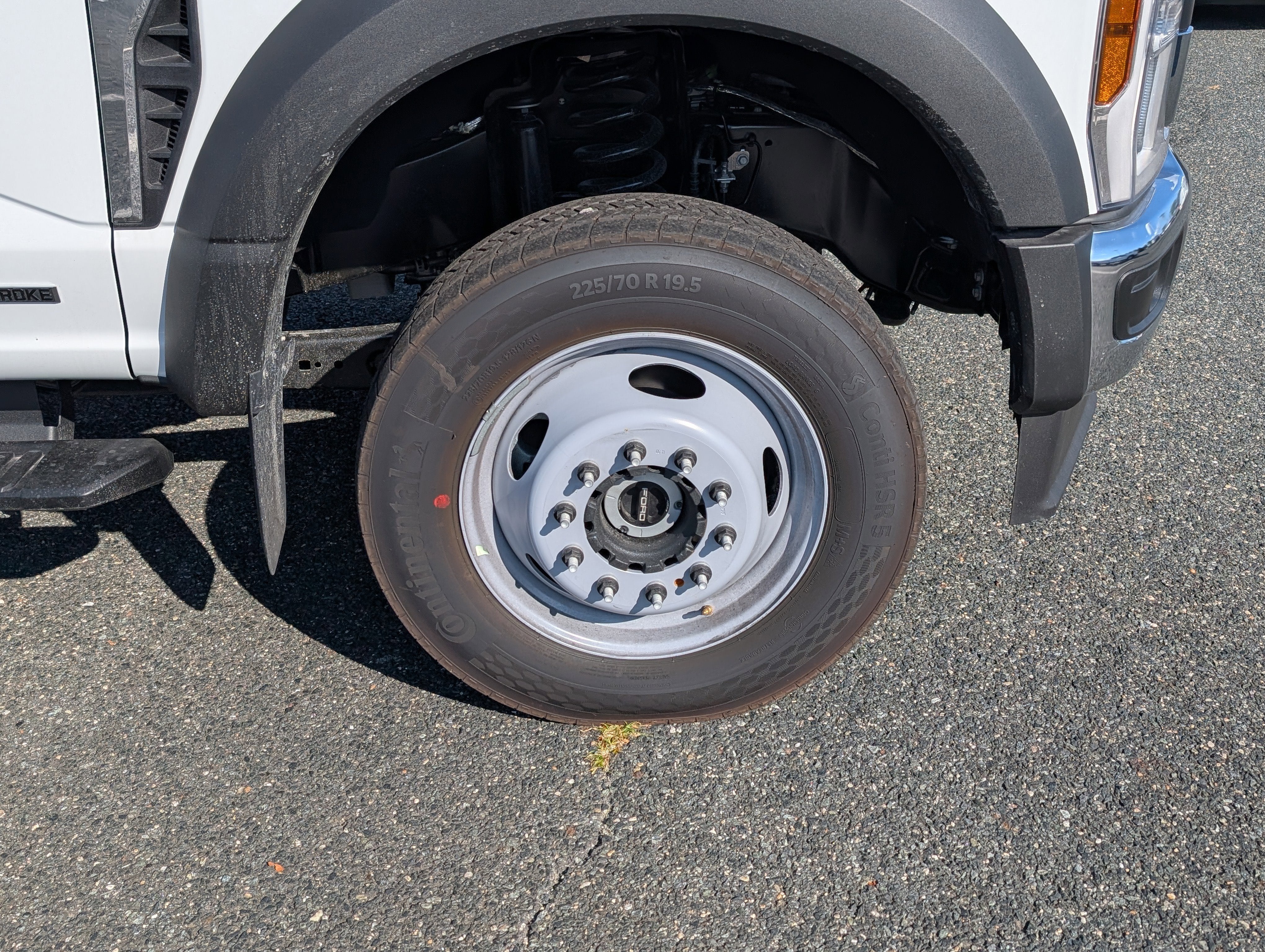 2025 Ford Super Duty F-550 DRW XL