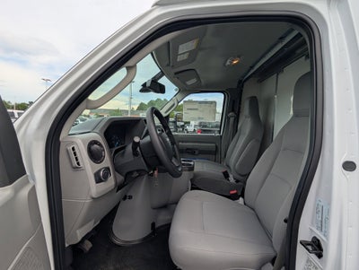 2026 Ford E-Series Cutaway E-450 DRW