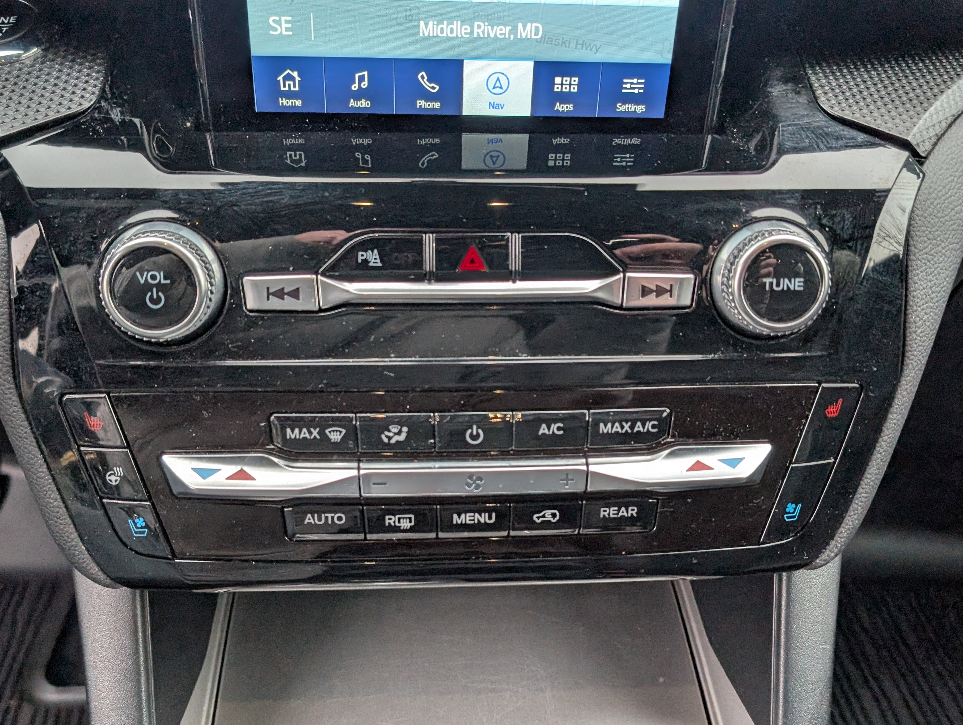 2024 Ford Explorer ST