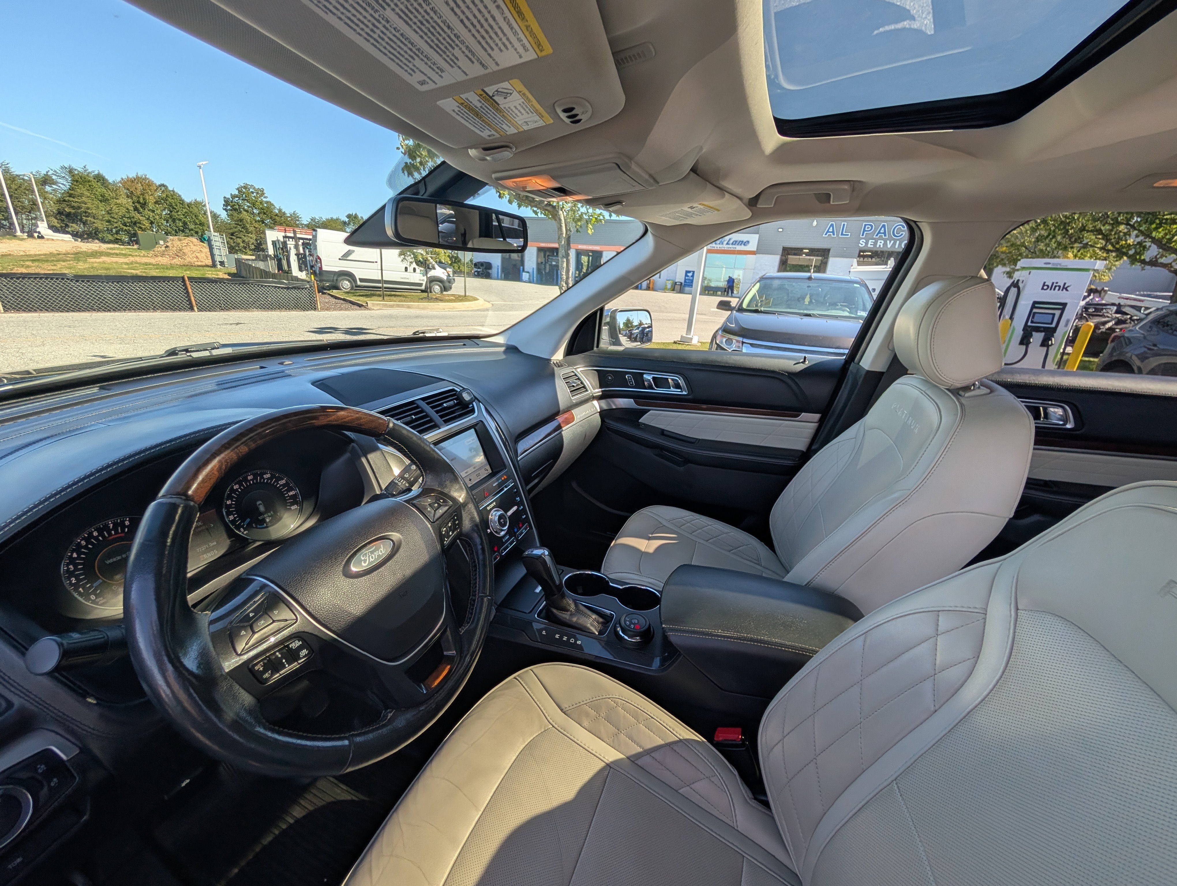 2017 Ford Explorer Platinum
