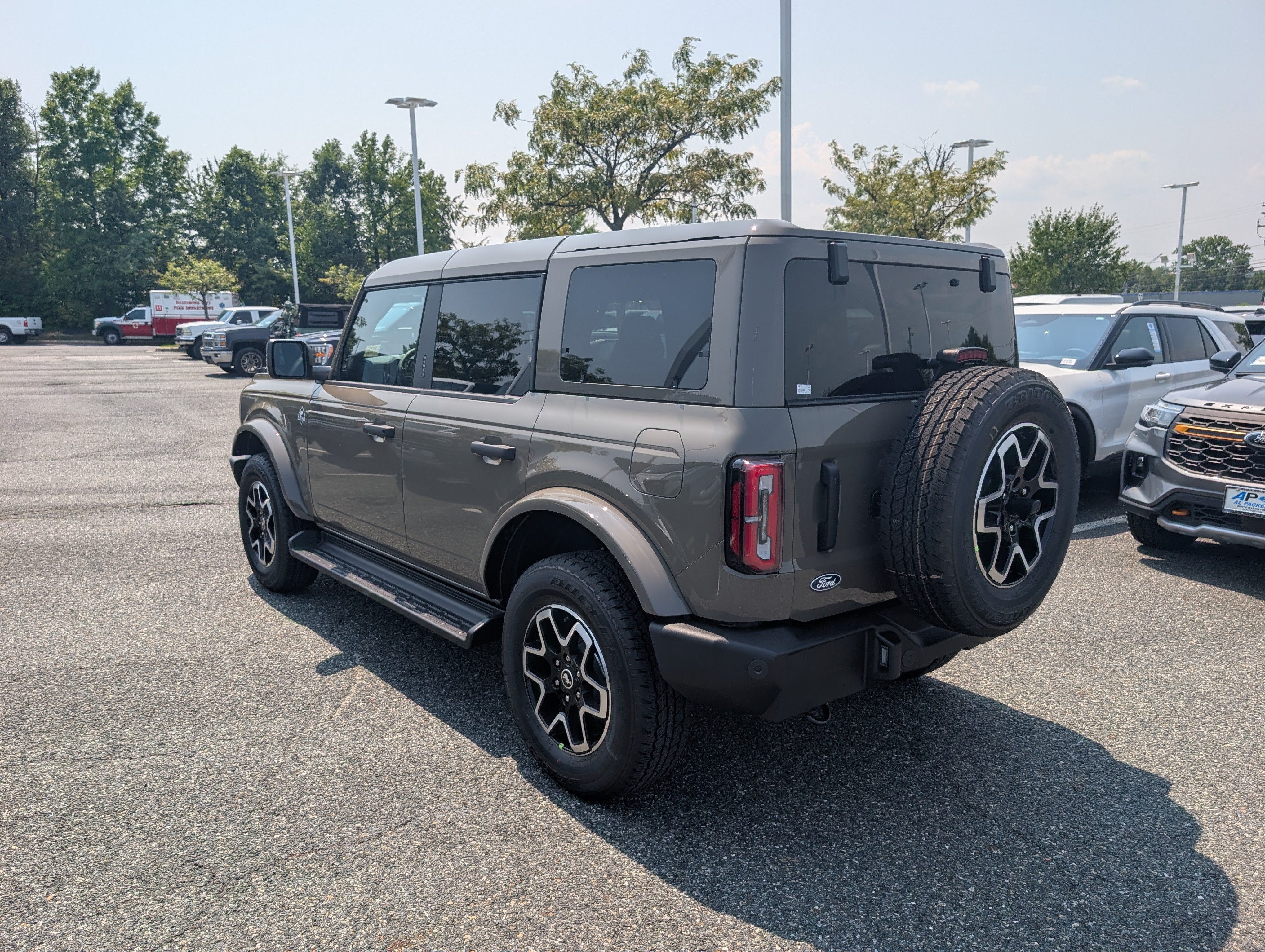 2026 Ford Bronco Outer Banks