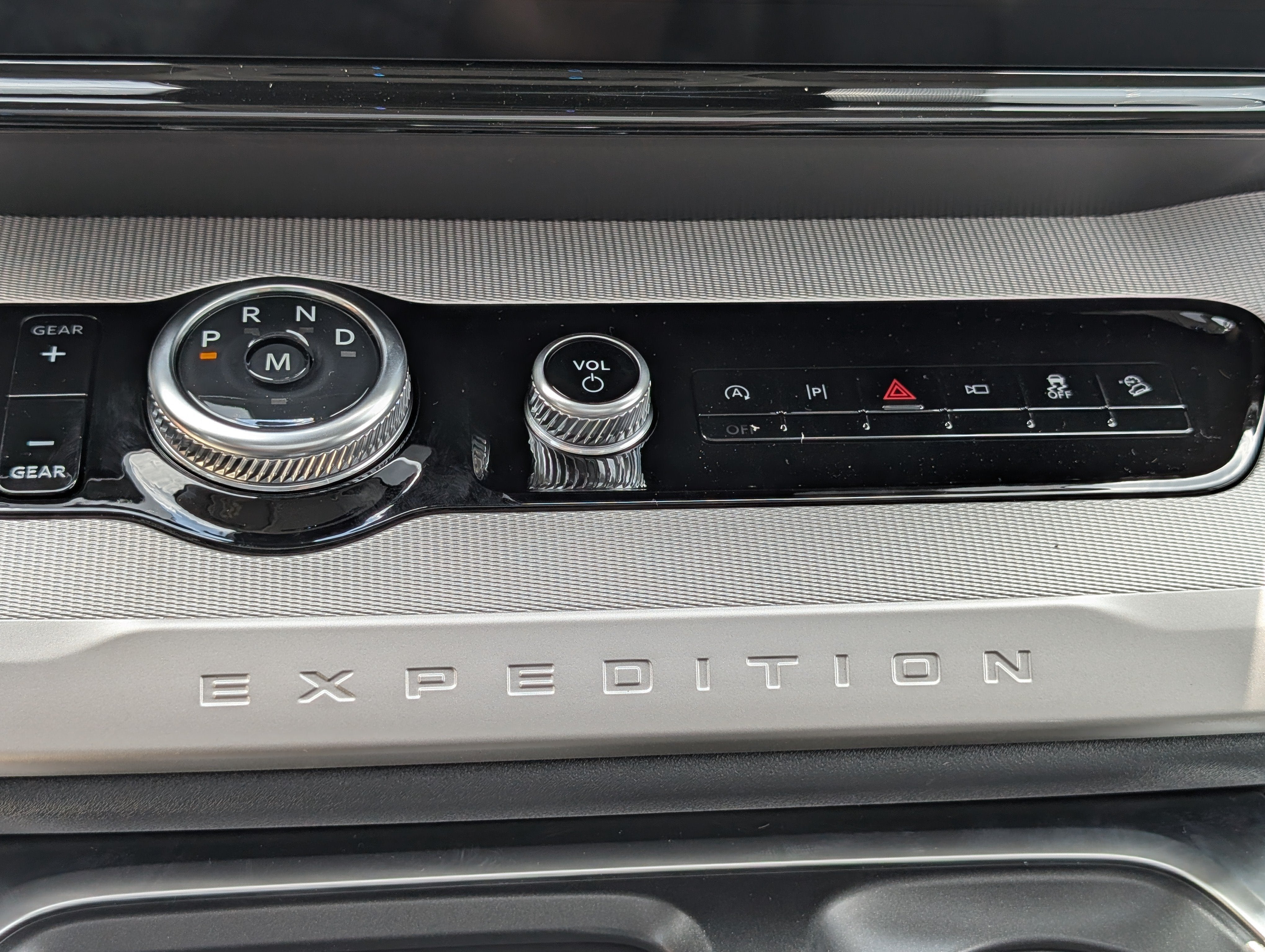 2027 Ford Expedition Max Active