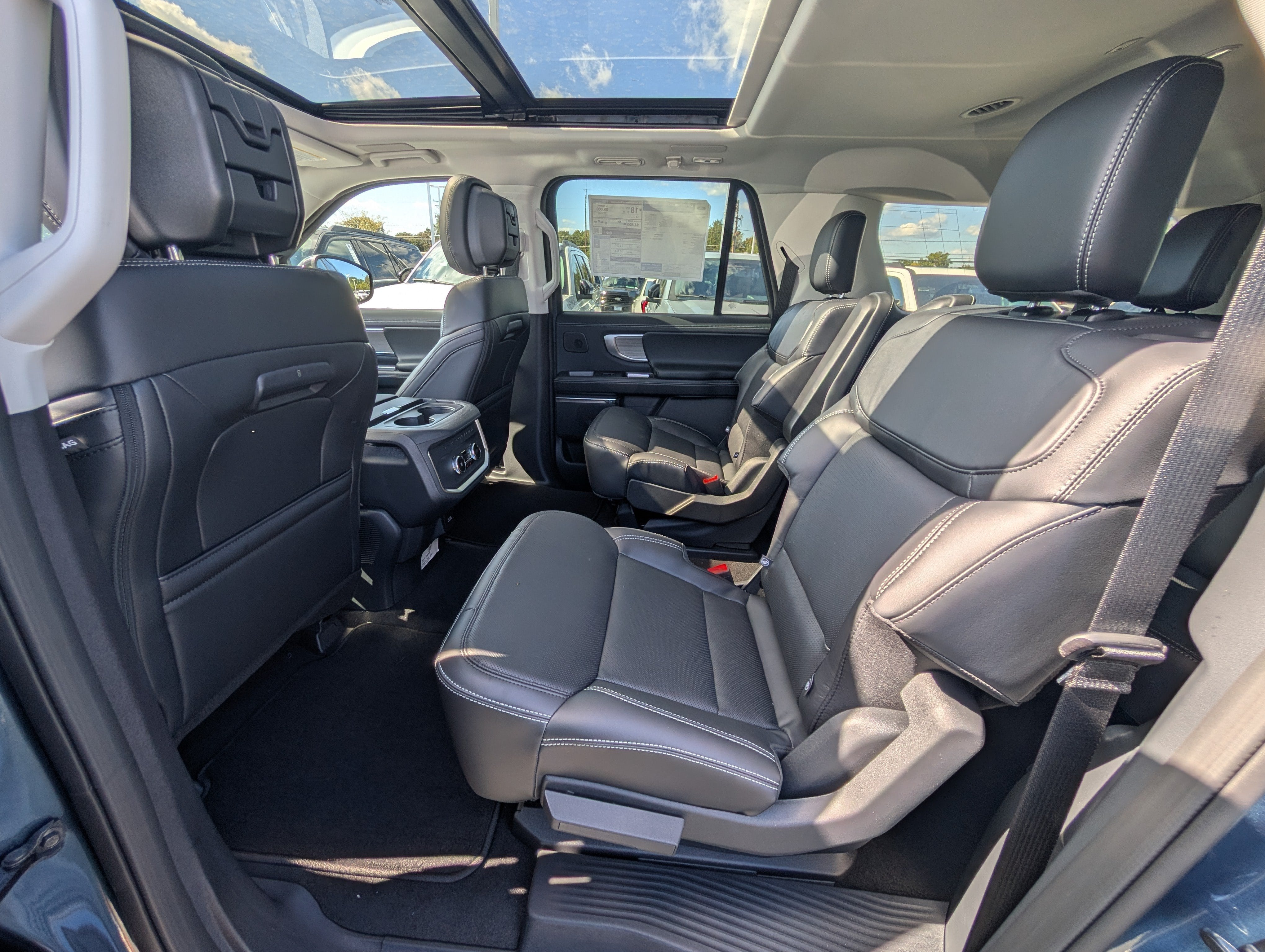 2027 Ford Expedition Max Platinum