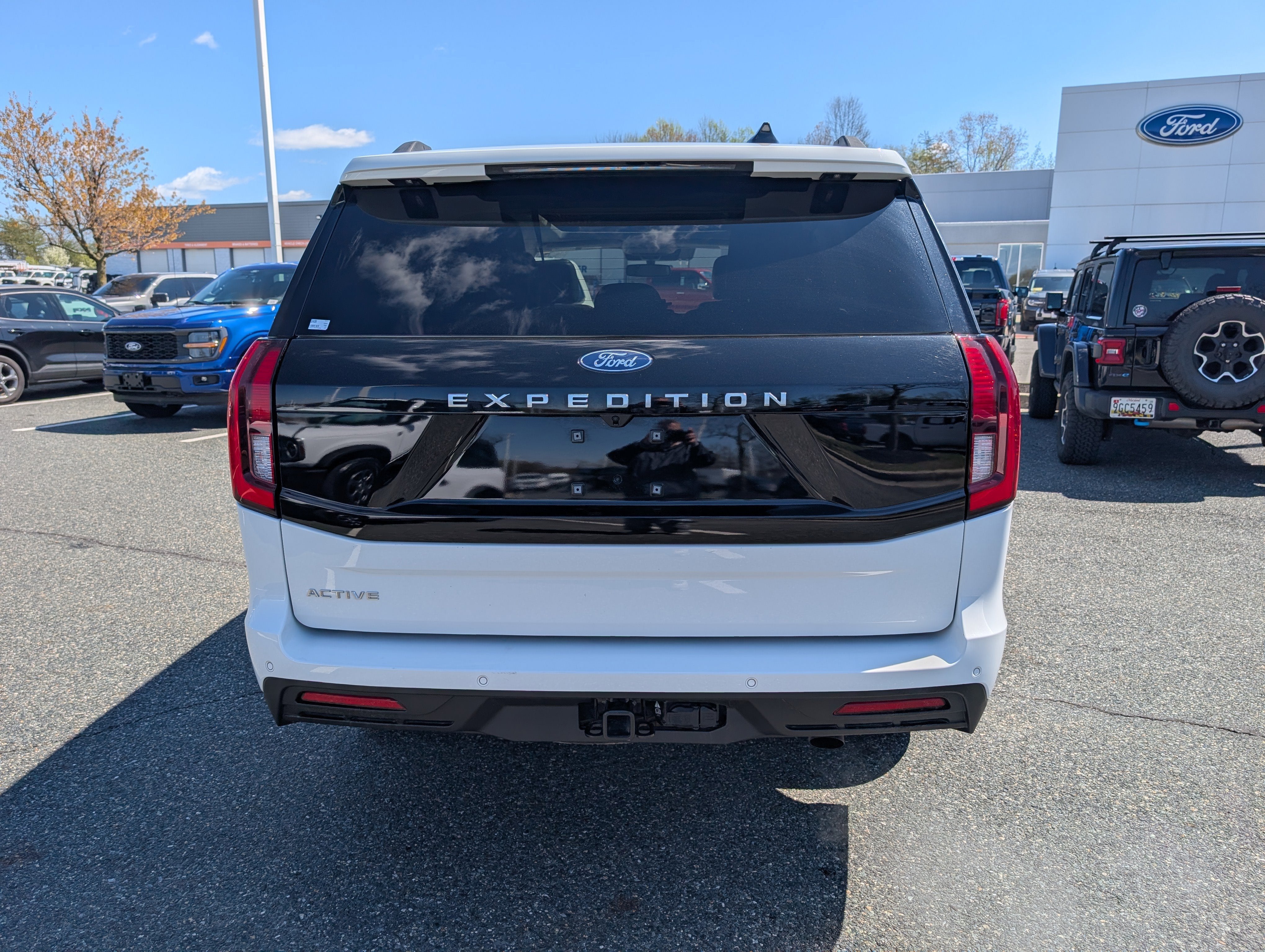 2025 Ford Expedition Active