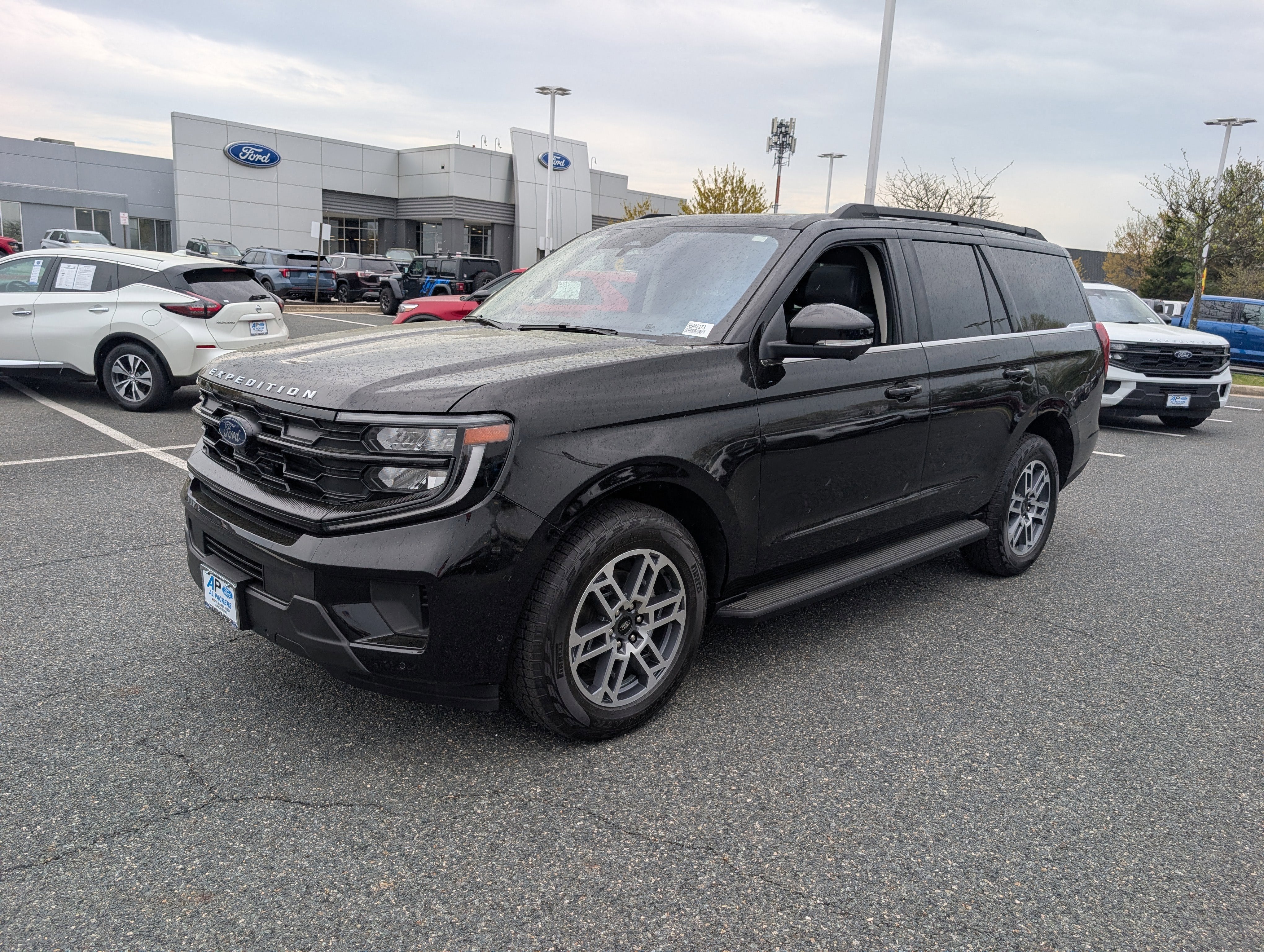 2025 Ford Expedition Active