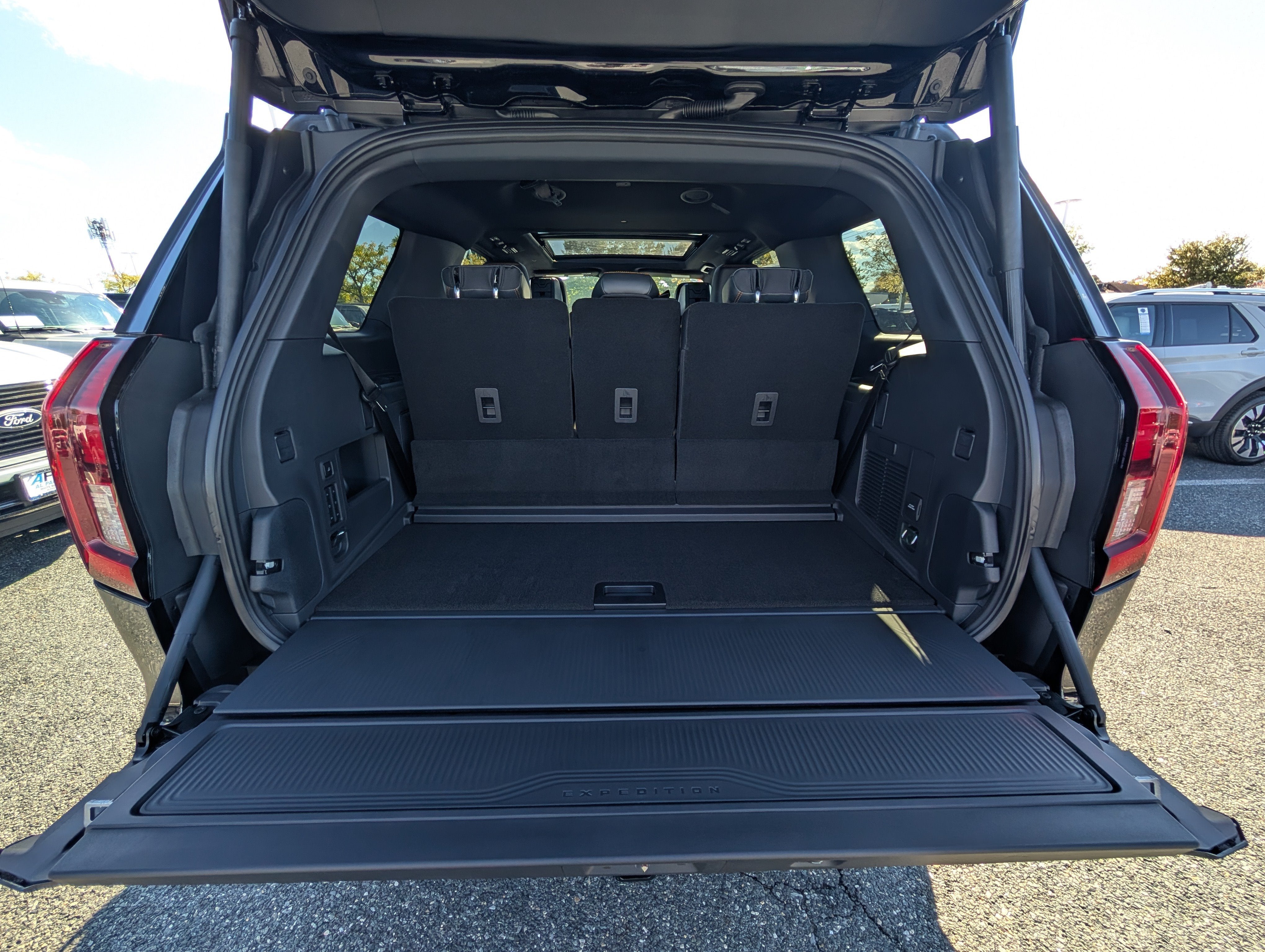 2027 Ford Expedition Tremor
