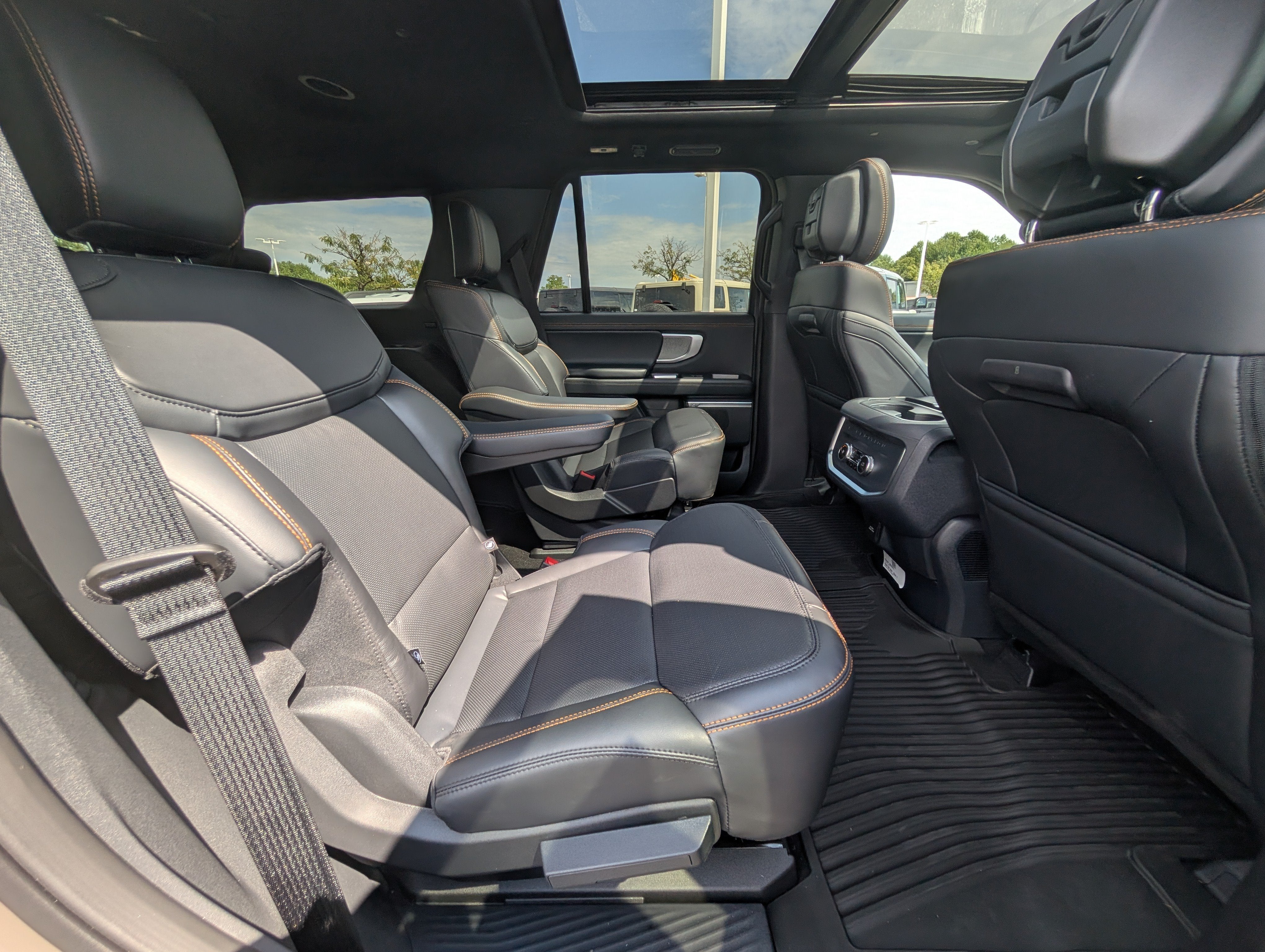 2027 Ford Expedition Tremor