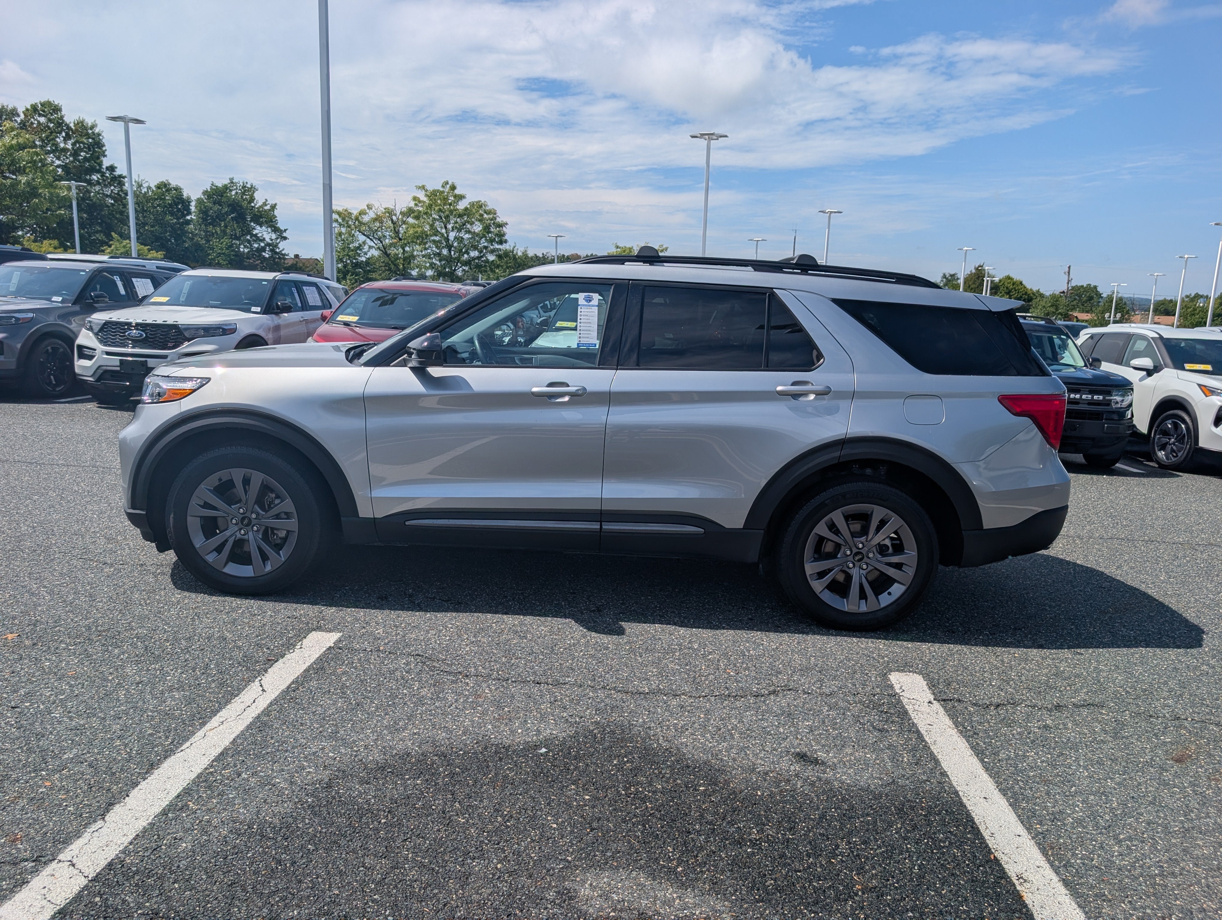 2024 Ford Explorer XLT