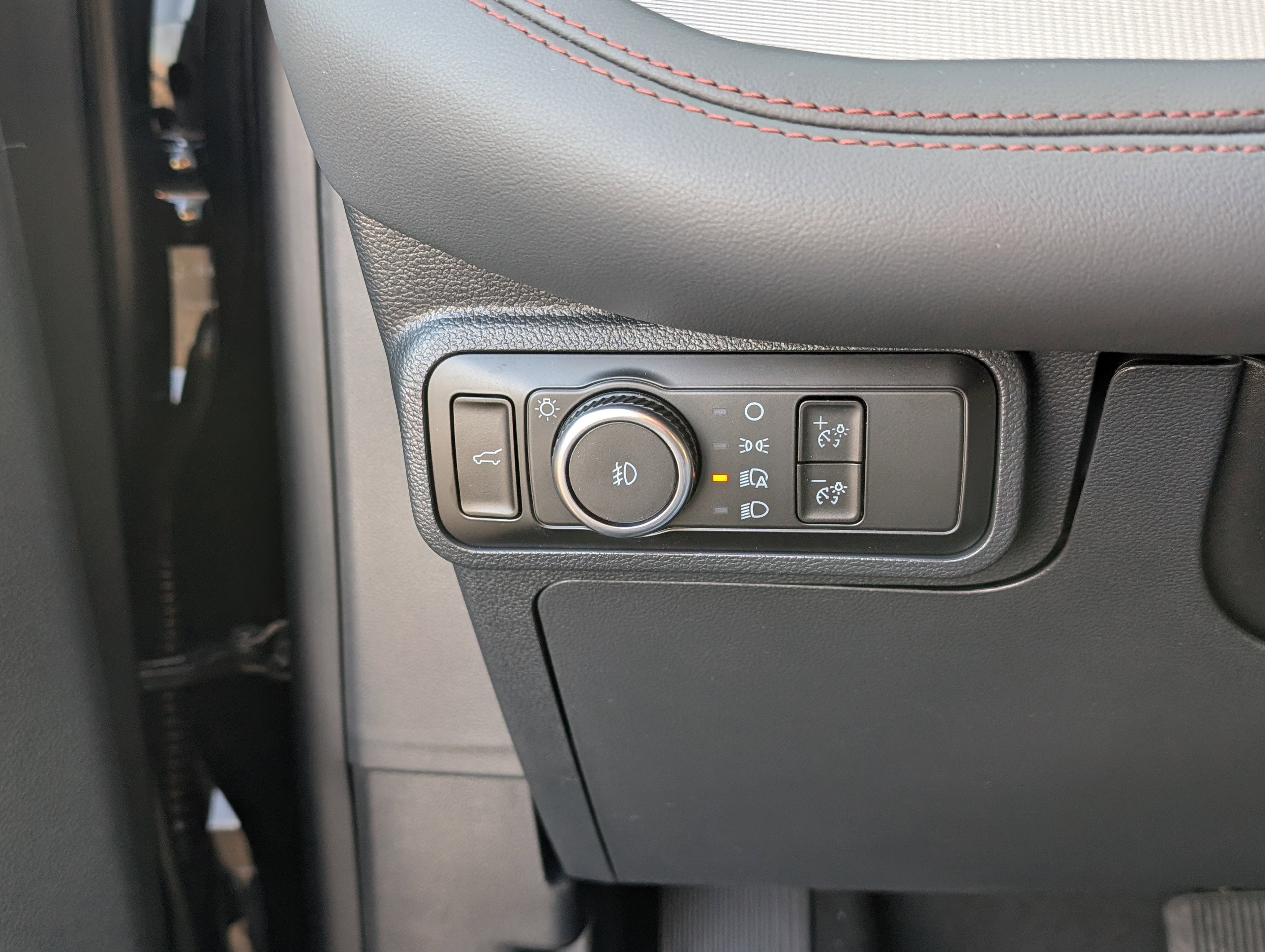 2026 Ford Explorer Active with 200A Pkg