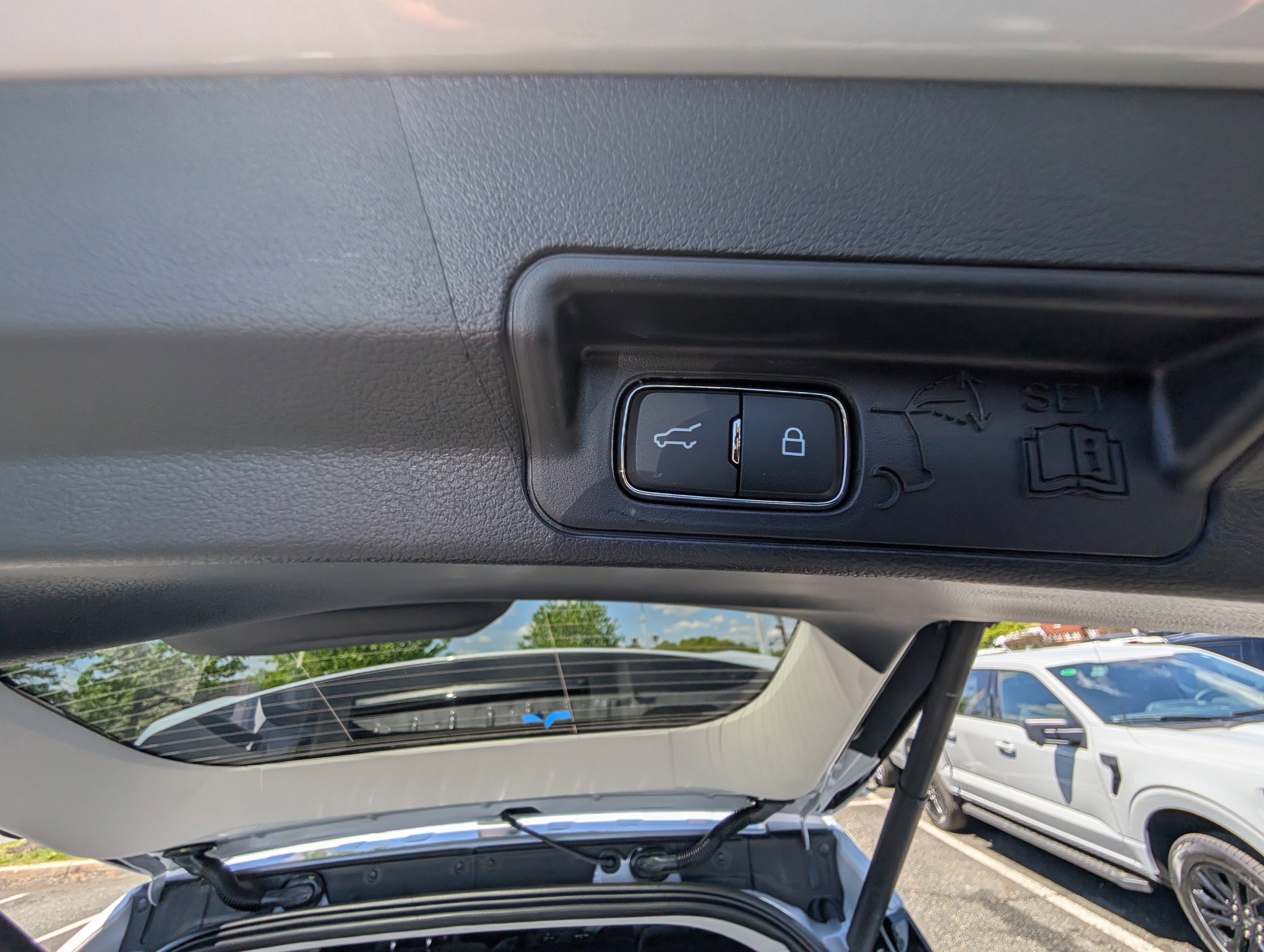 2026 Ford Explorer Active with 200A Pkg