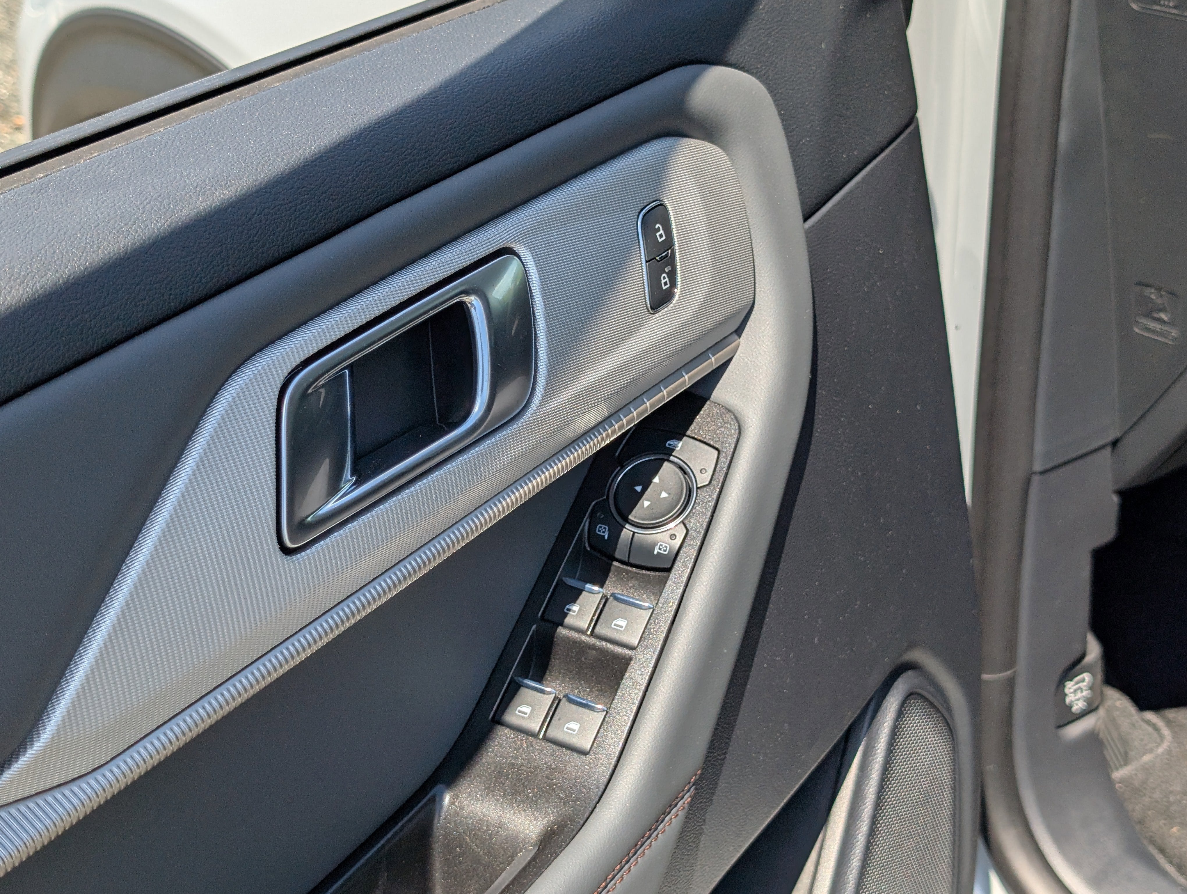 2026 Ford Explorer Active with 200A Pkg