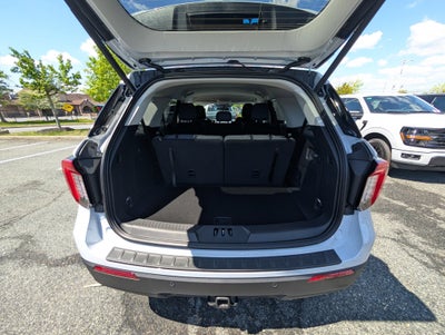 2026 Ford Explorer Active with 200A Pkg
