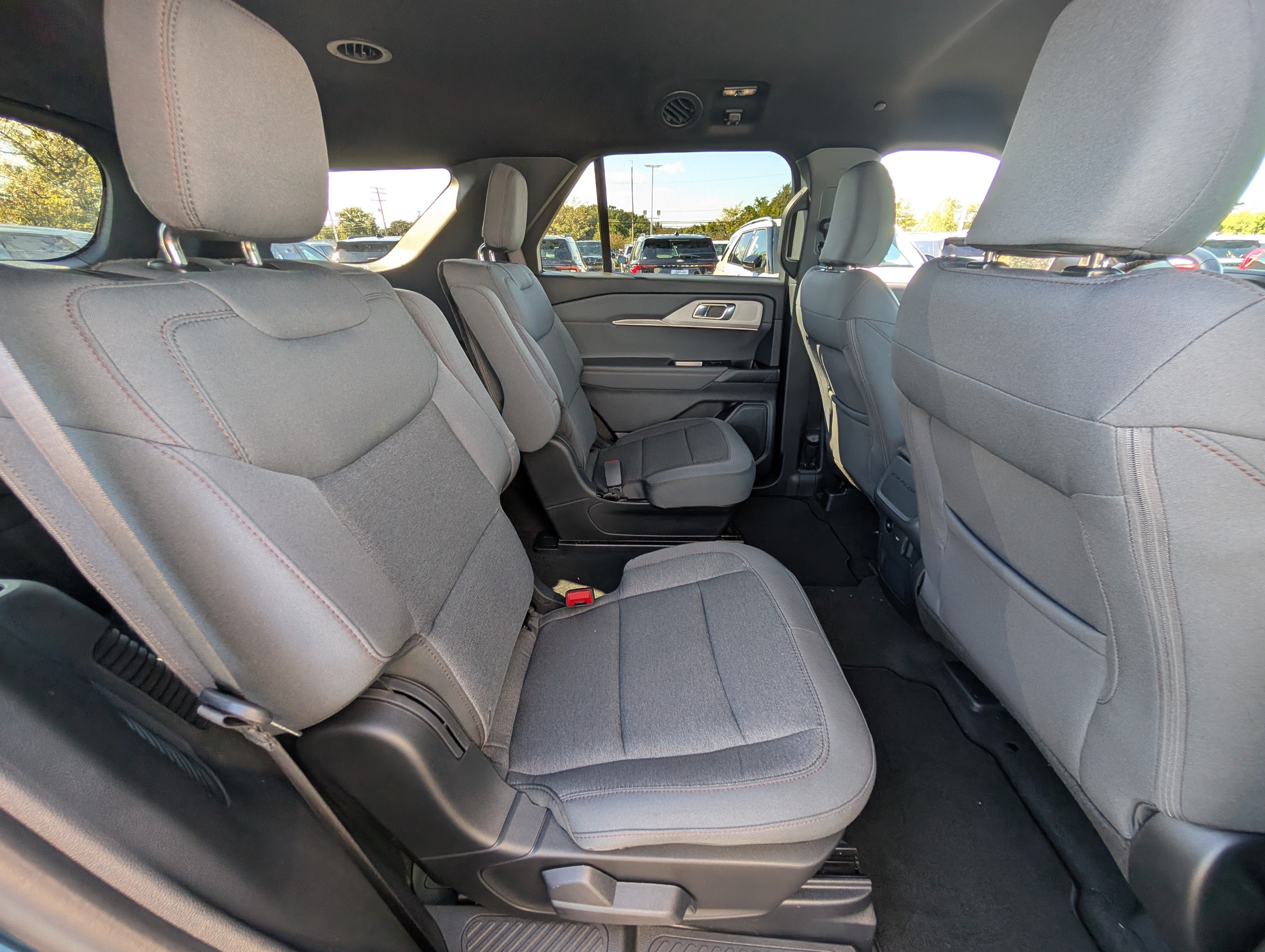 2027 Ford Explorer Active with 200A Pkg