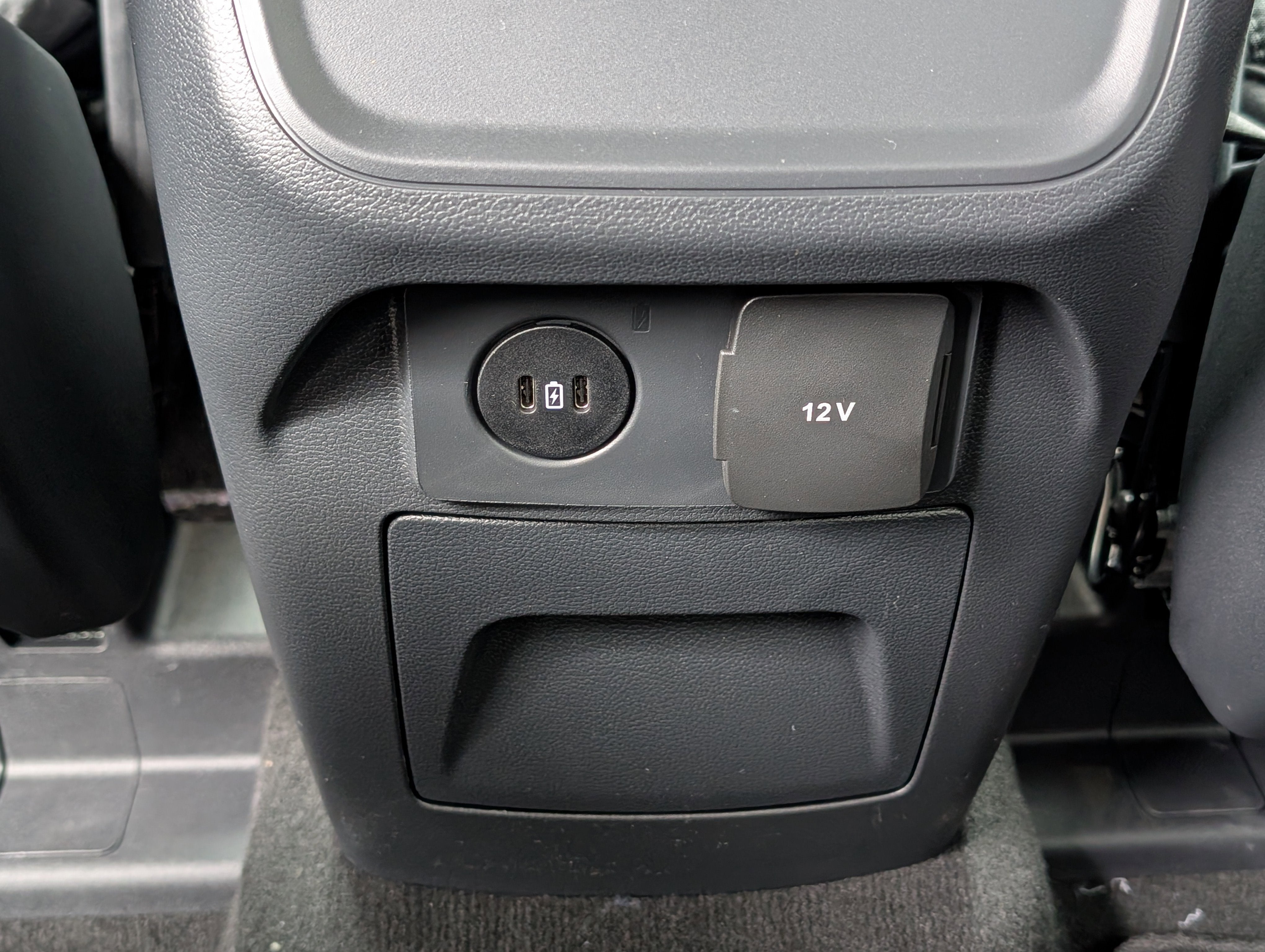 2026 Ford Explorer Active with 200A Pkg