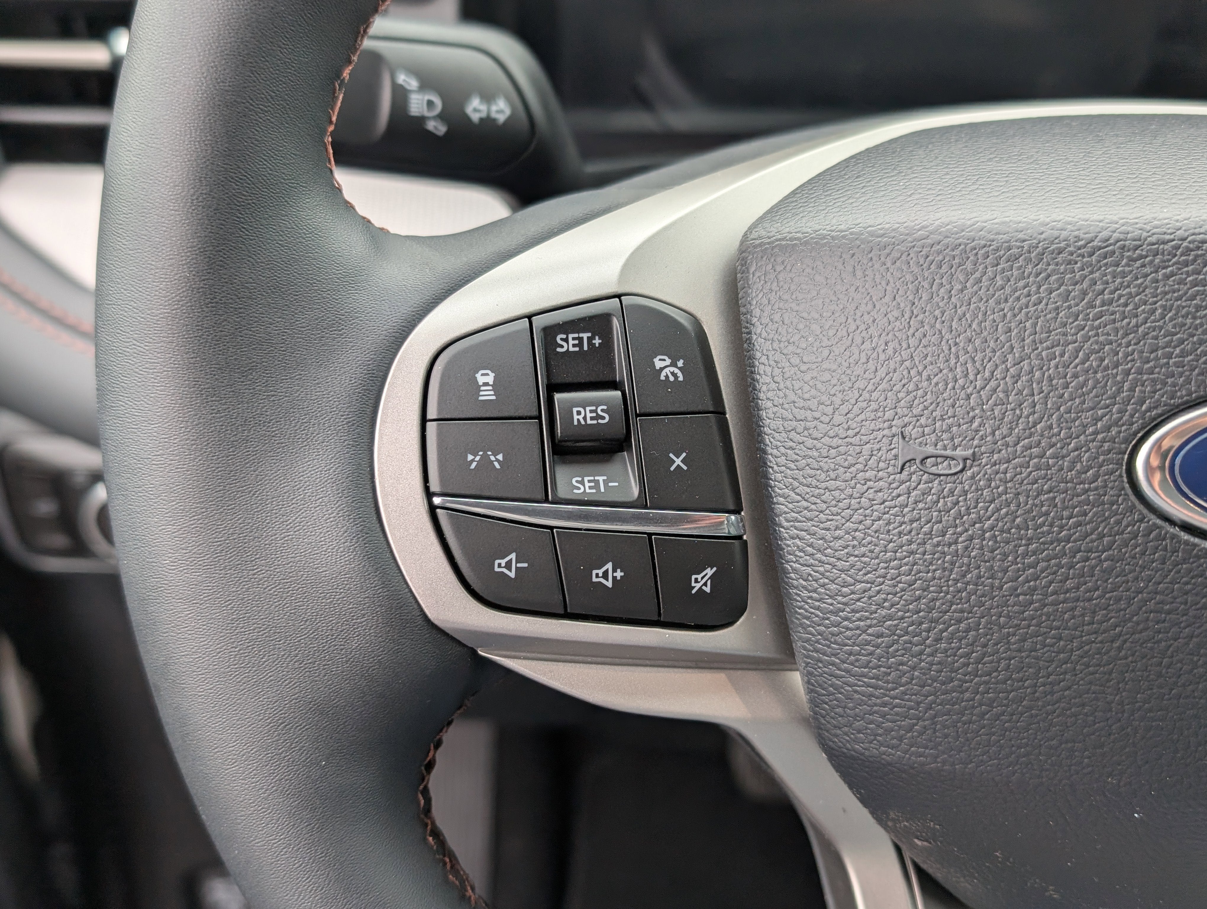 2026 Ford Explorer Active with 200A Pkg