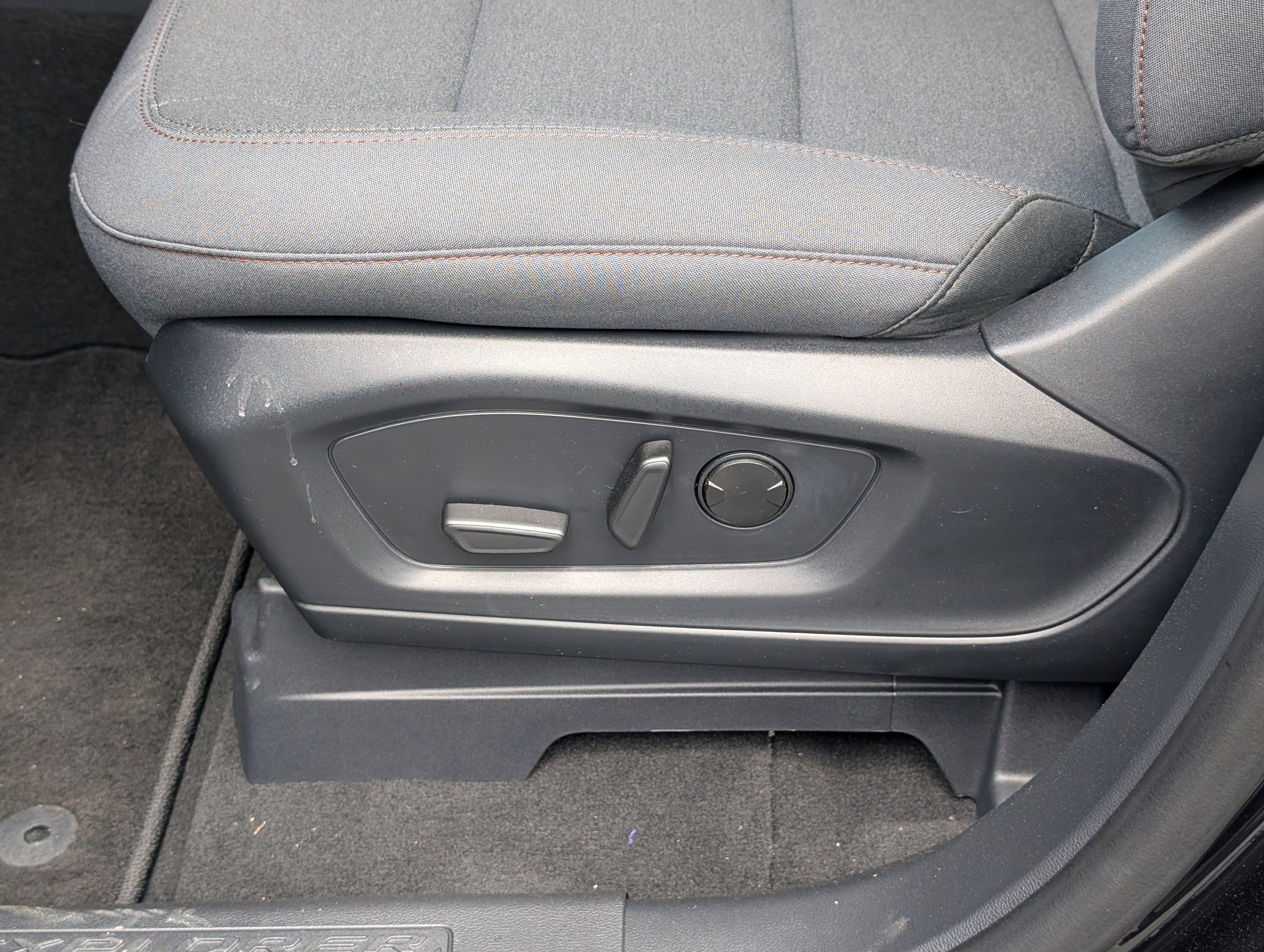 2026 Ford Explorer Active with 200A Pkg