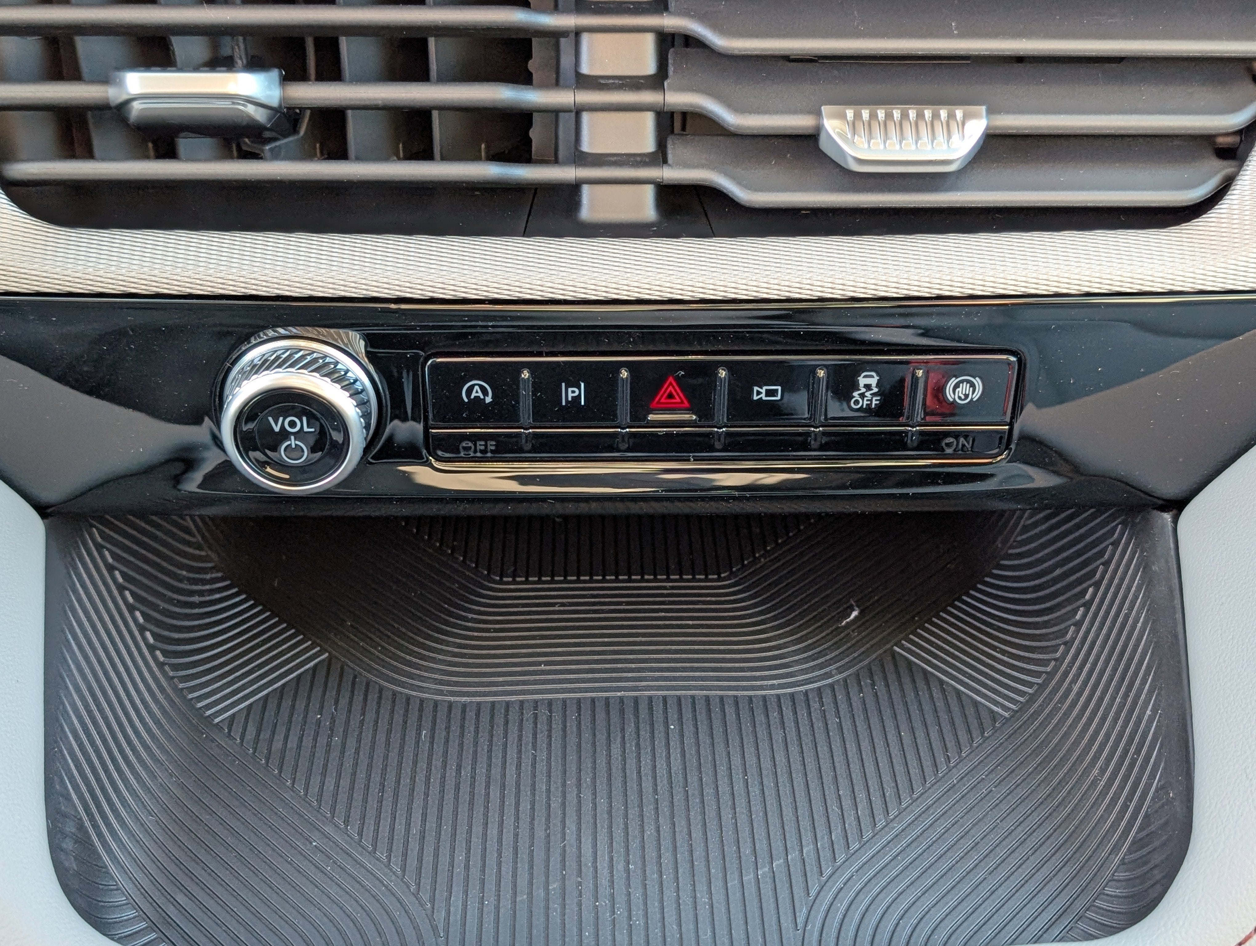 2026 Ford Explorer Active with 200A Pkg