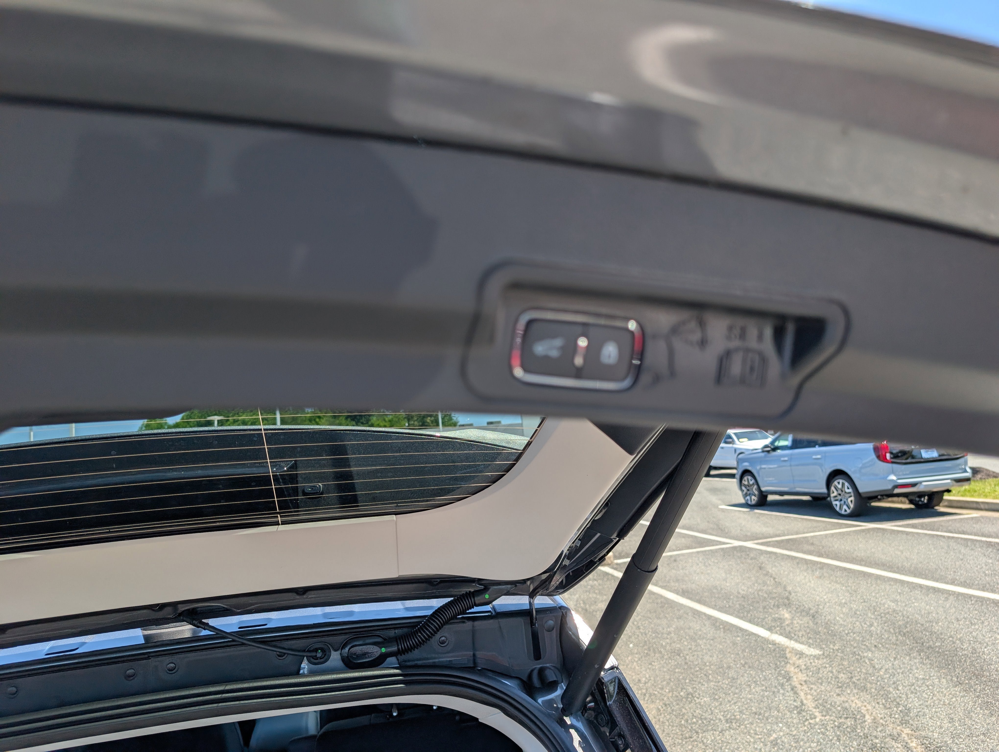 2026 Ford Explorer Active with 200A Pkg