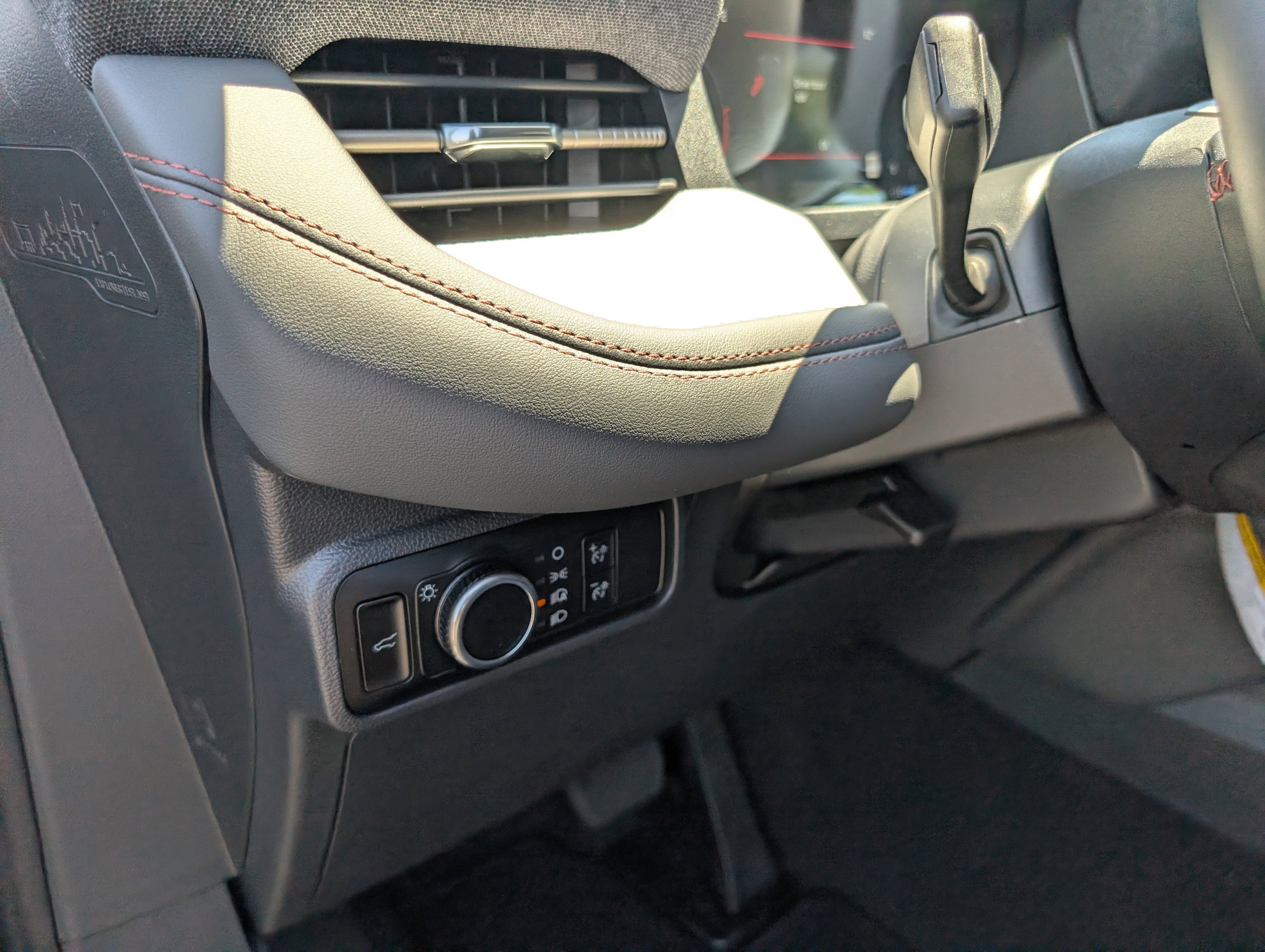 2026 Ford Explorer Active with 200A Pkg