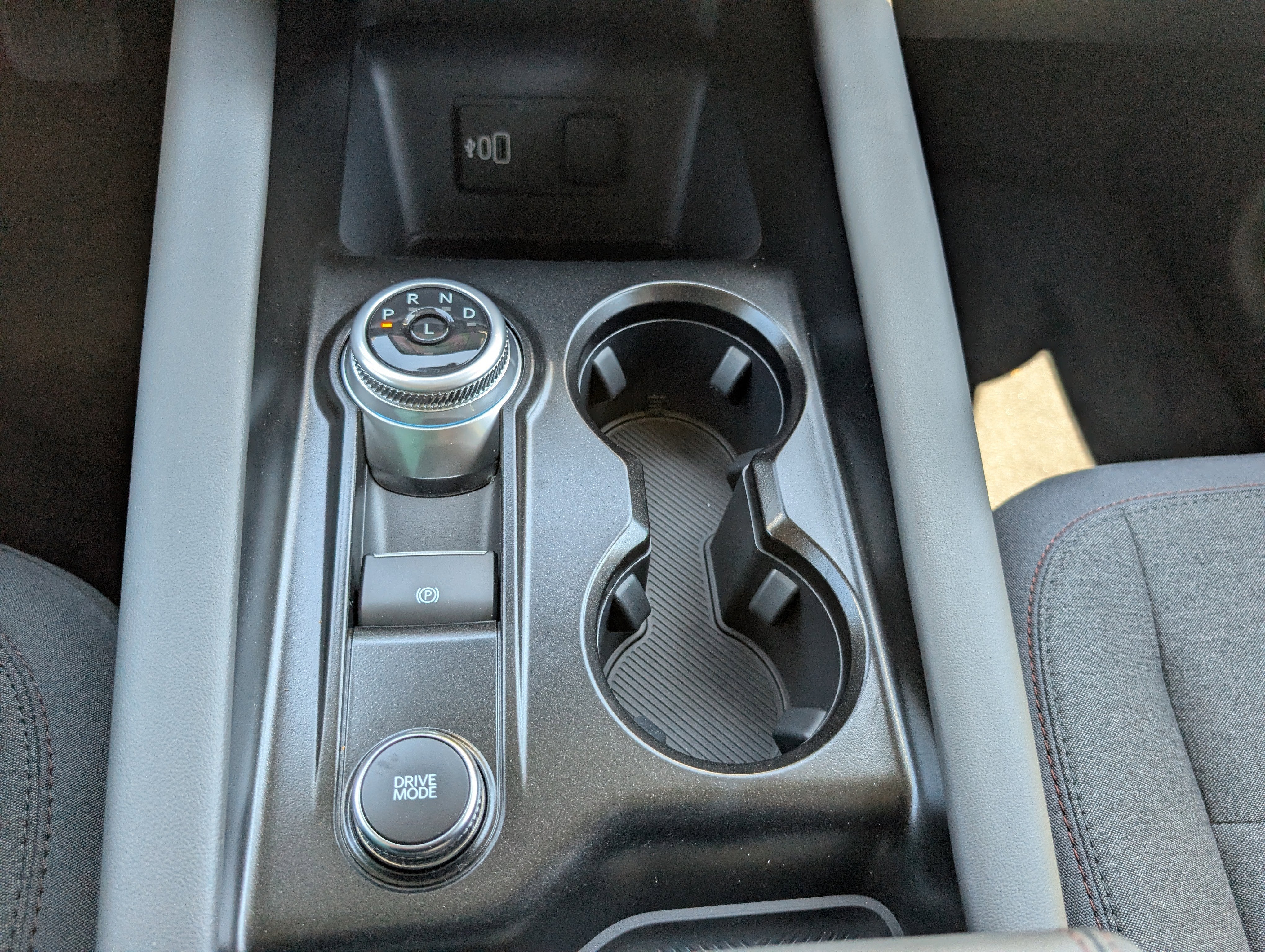2026 Ford Explorer Active with 200A Pkg