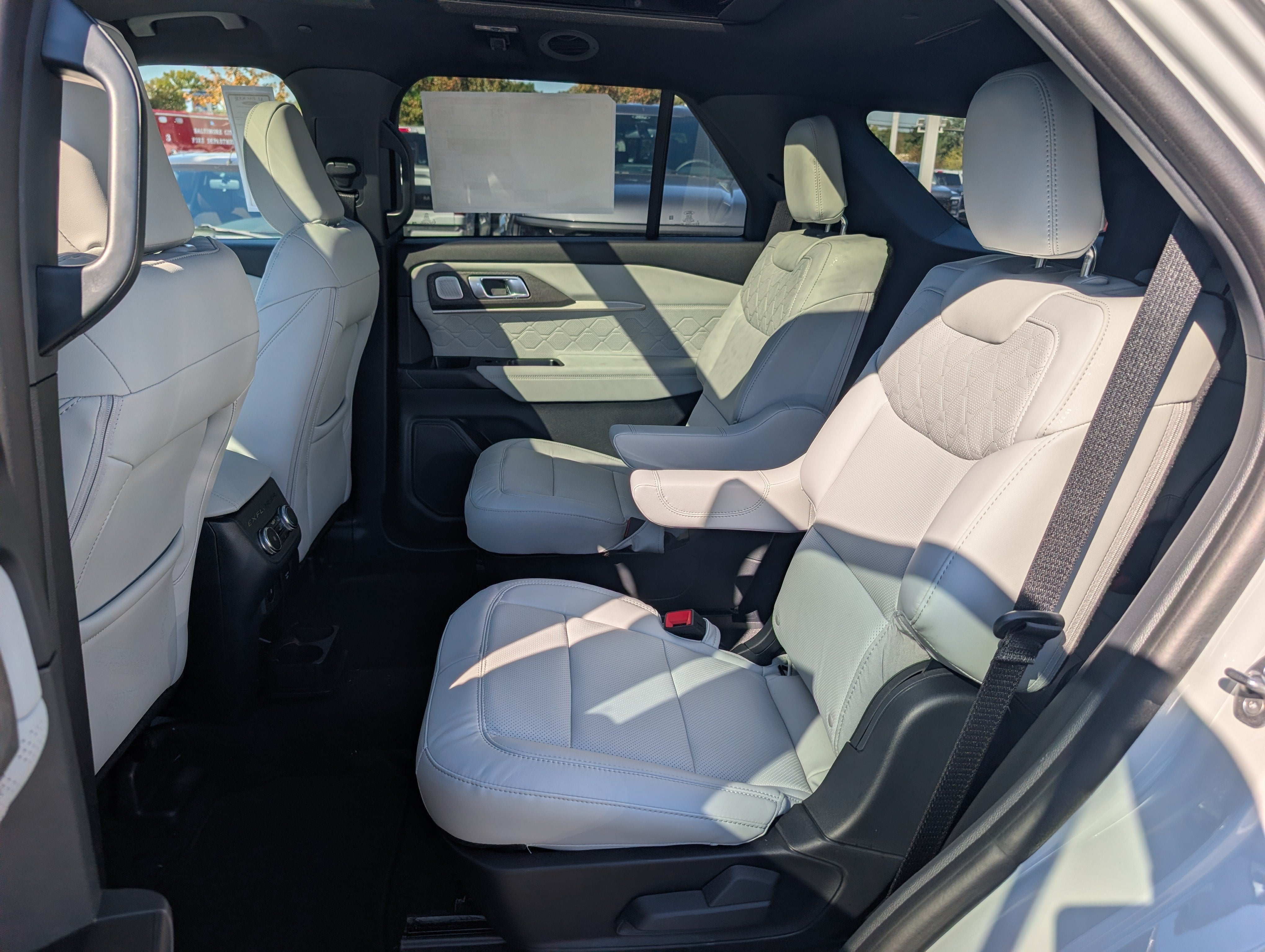 2027 Ford Explorer Platinum
