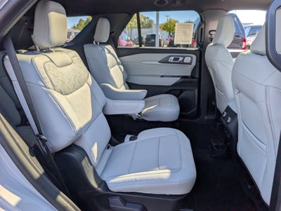 2027 Ford Explorer Platinum