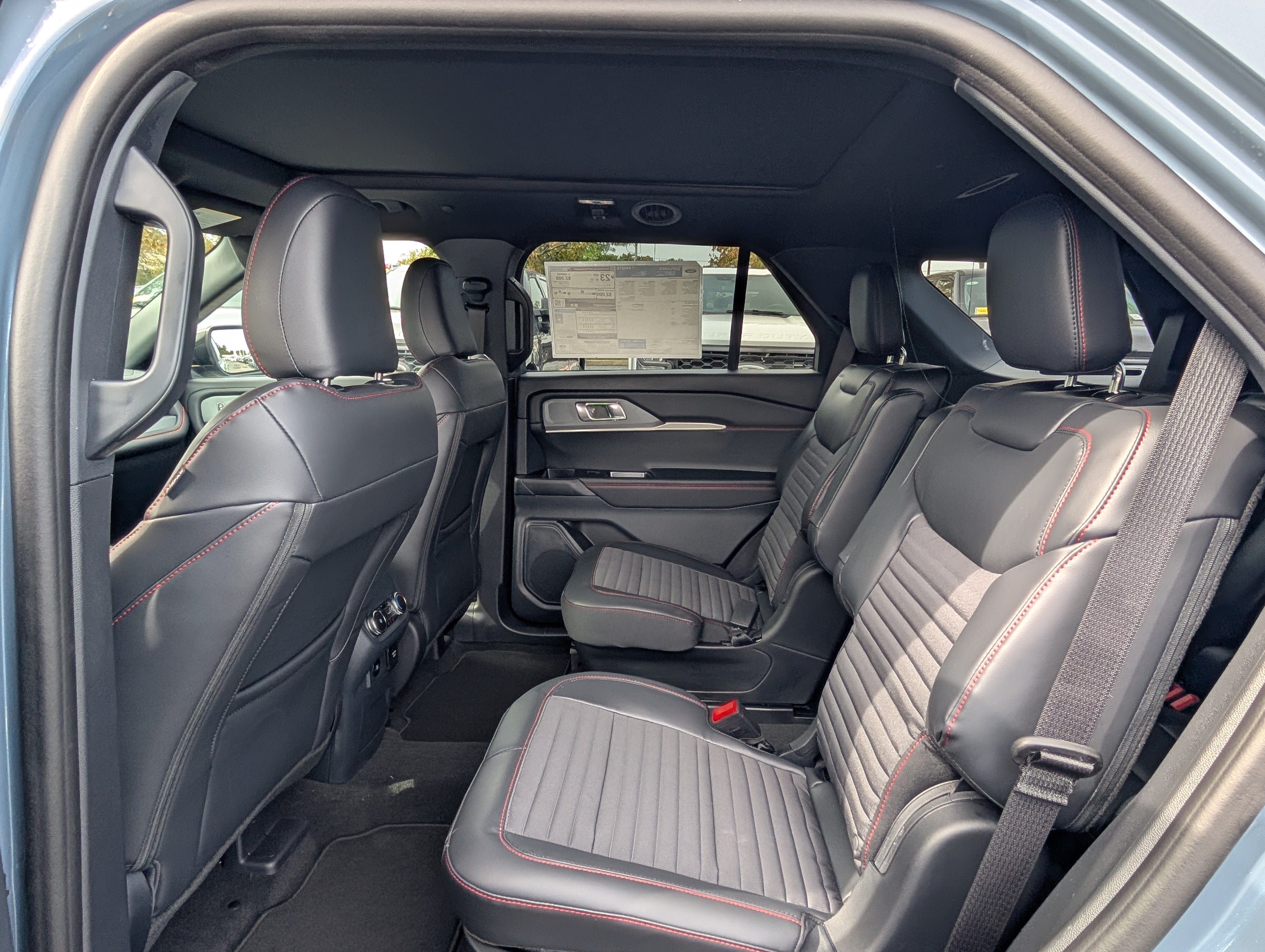2027 Ford Explorer ST-Line