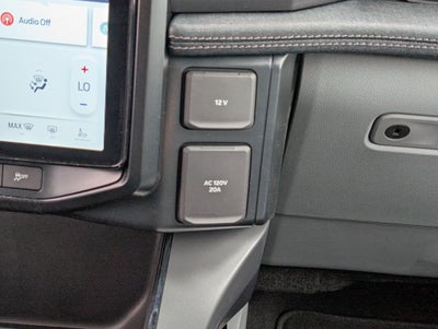 2025 Ford F-150 Lightning Flash