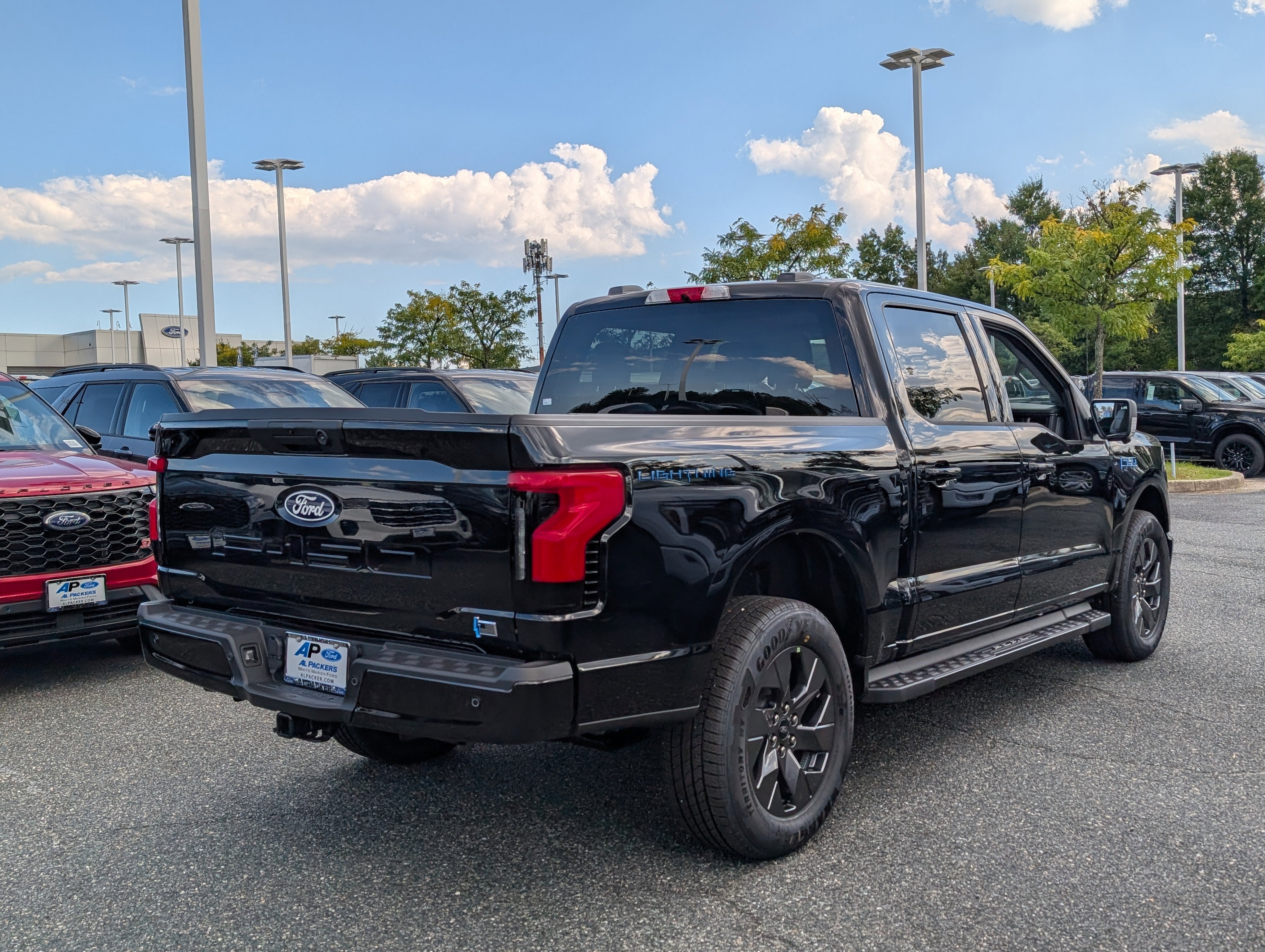 2025 Ford F-150 Lightning Flash
