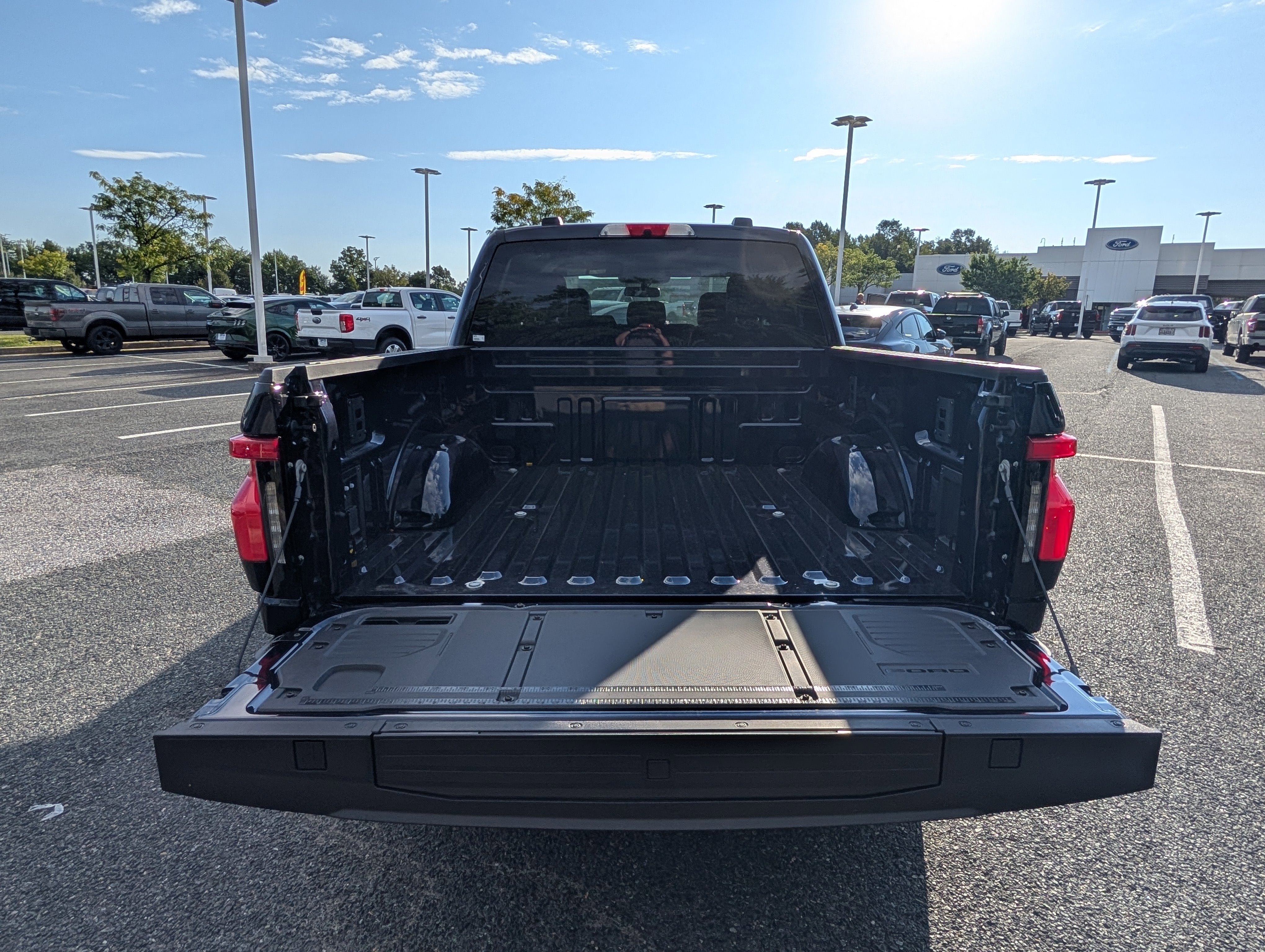 2025 Ford F-150 Lightning Flash