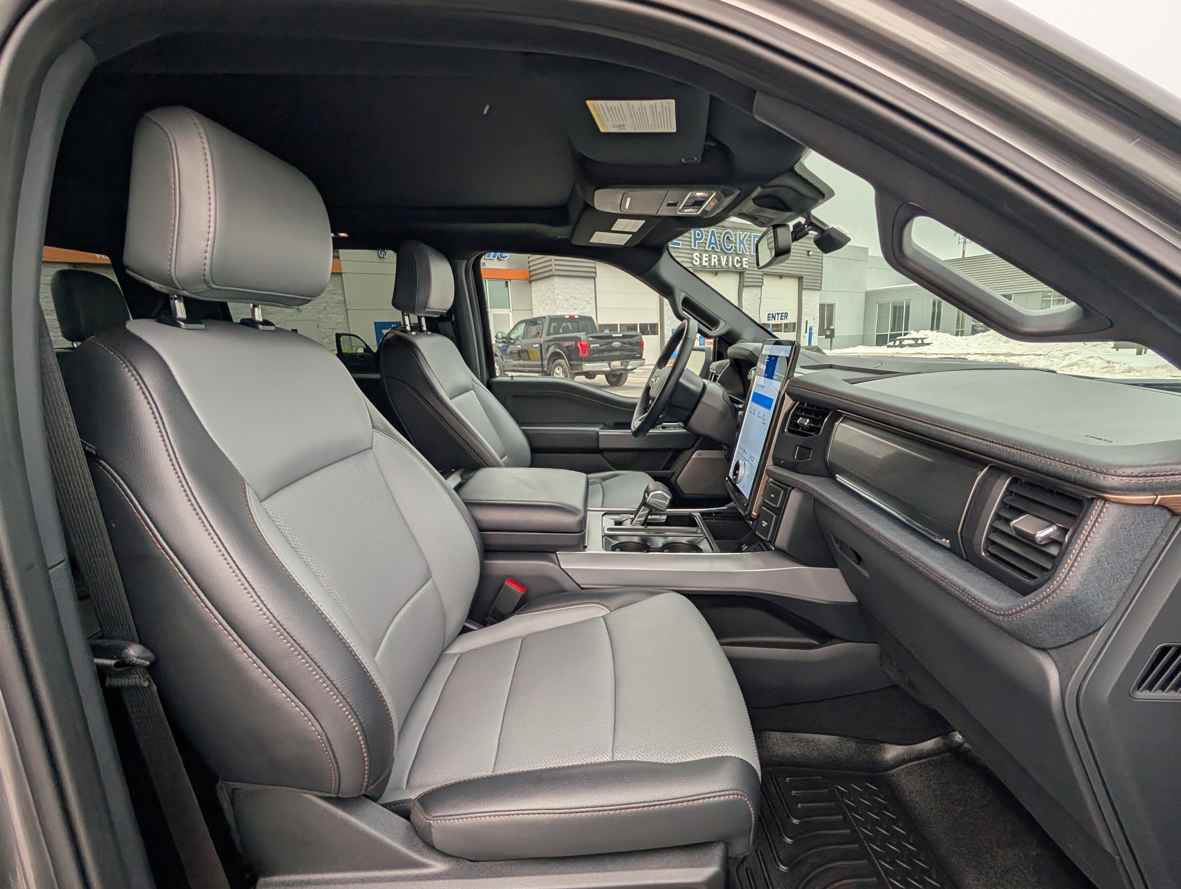 2024 Ford F-150 Lightning LARIAT