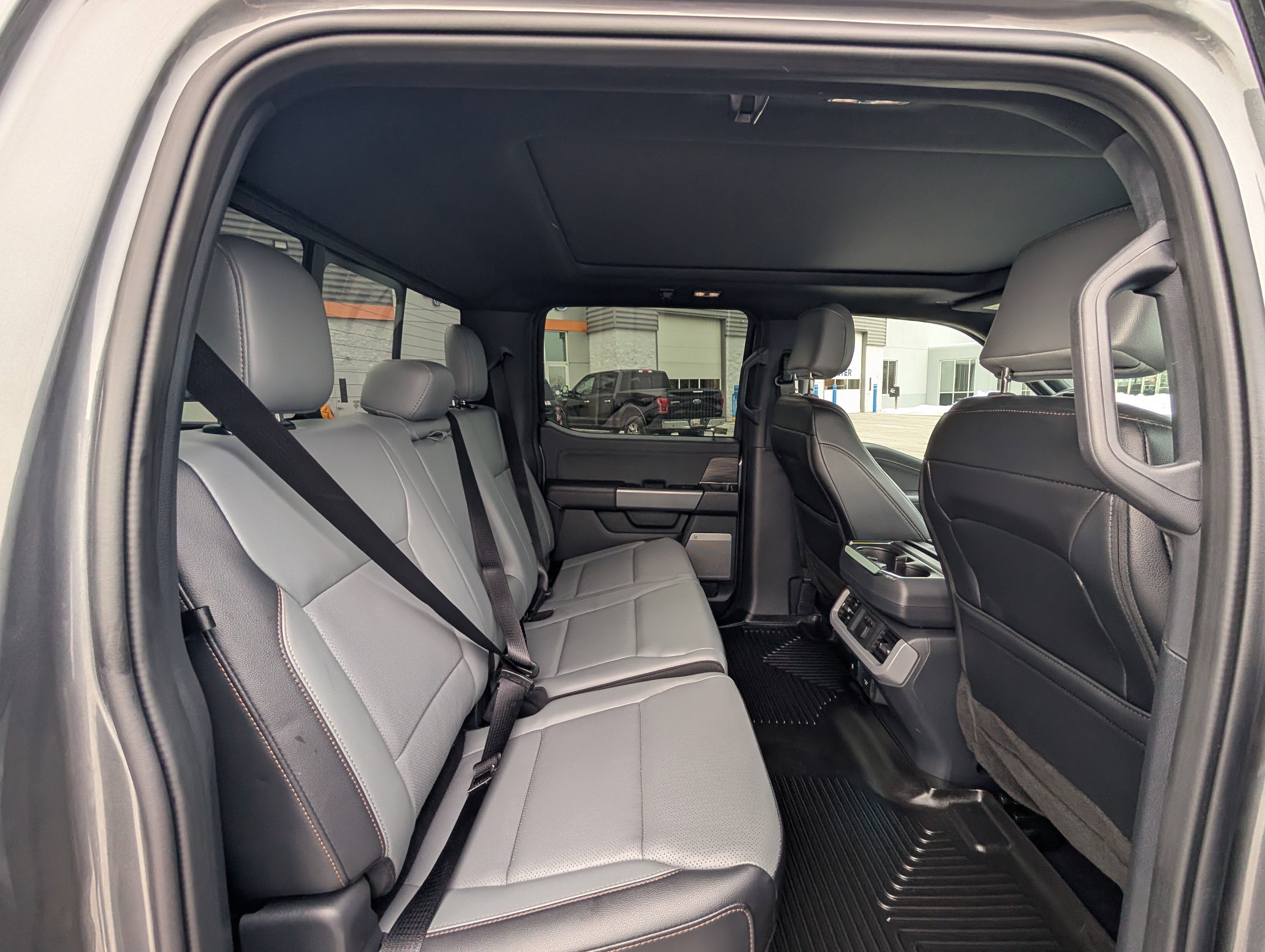 2024 Ford F-150 Lightning LARIAT