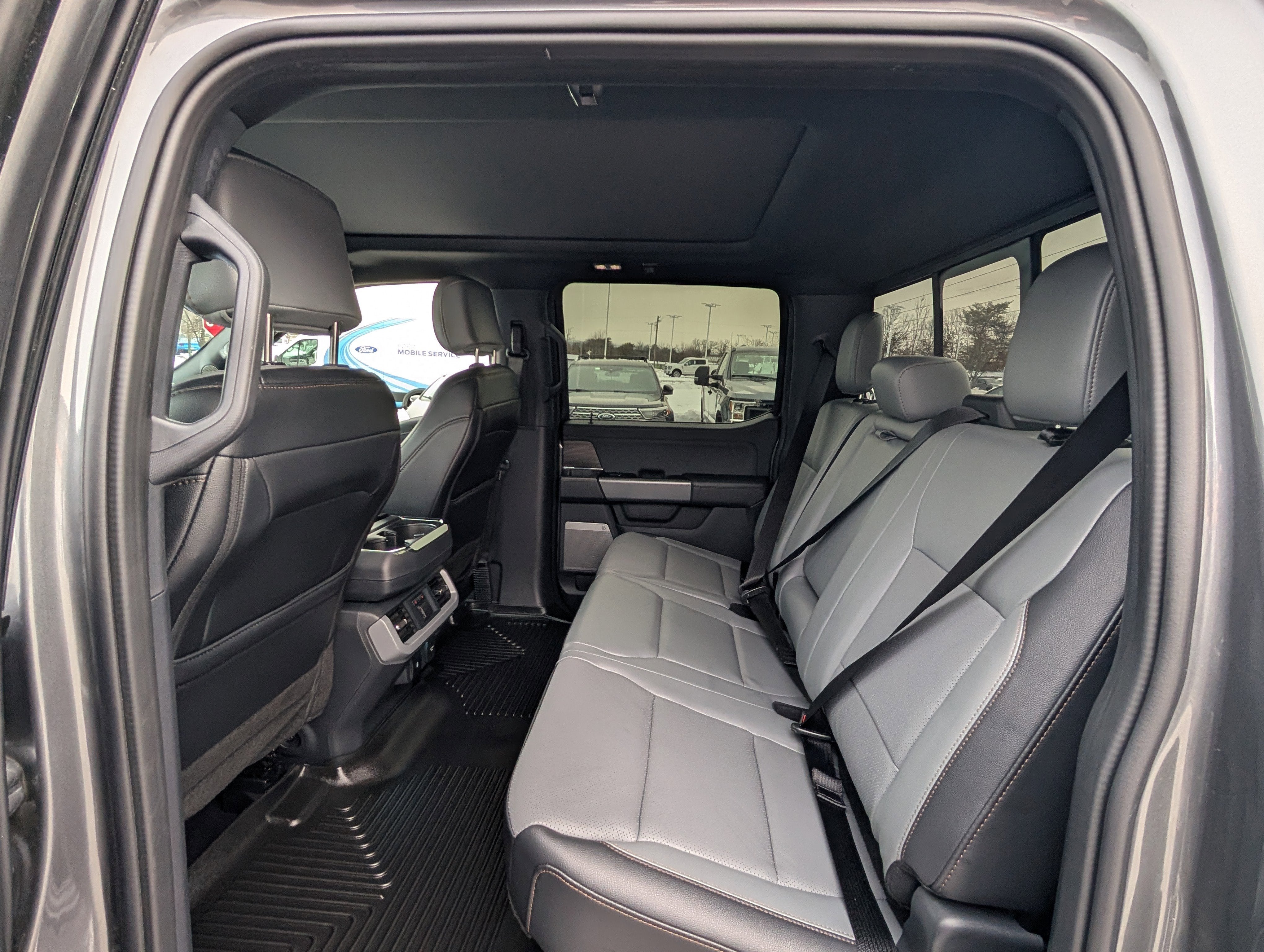 2024 Ford F-150 Lightning LARIAT