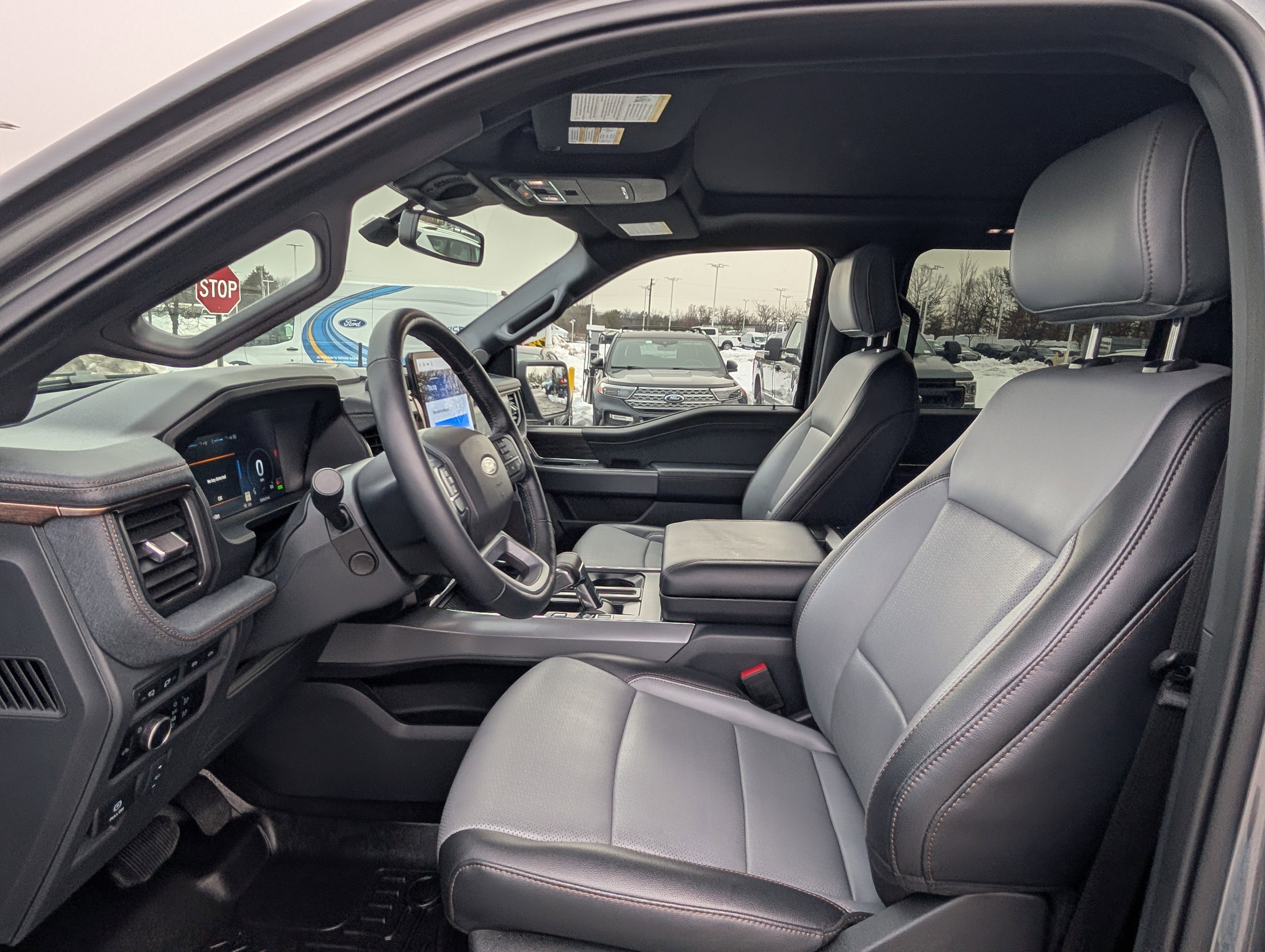 2024 Ford F-150 Lightning LARIAT