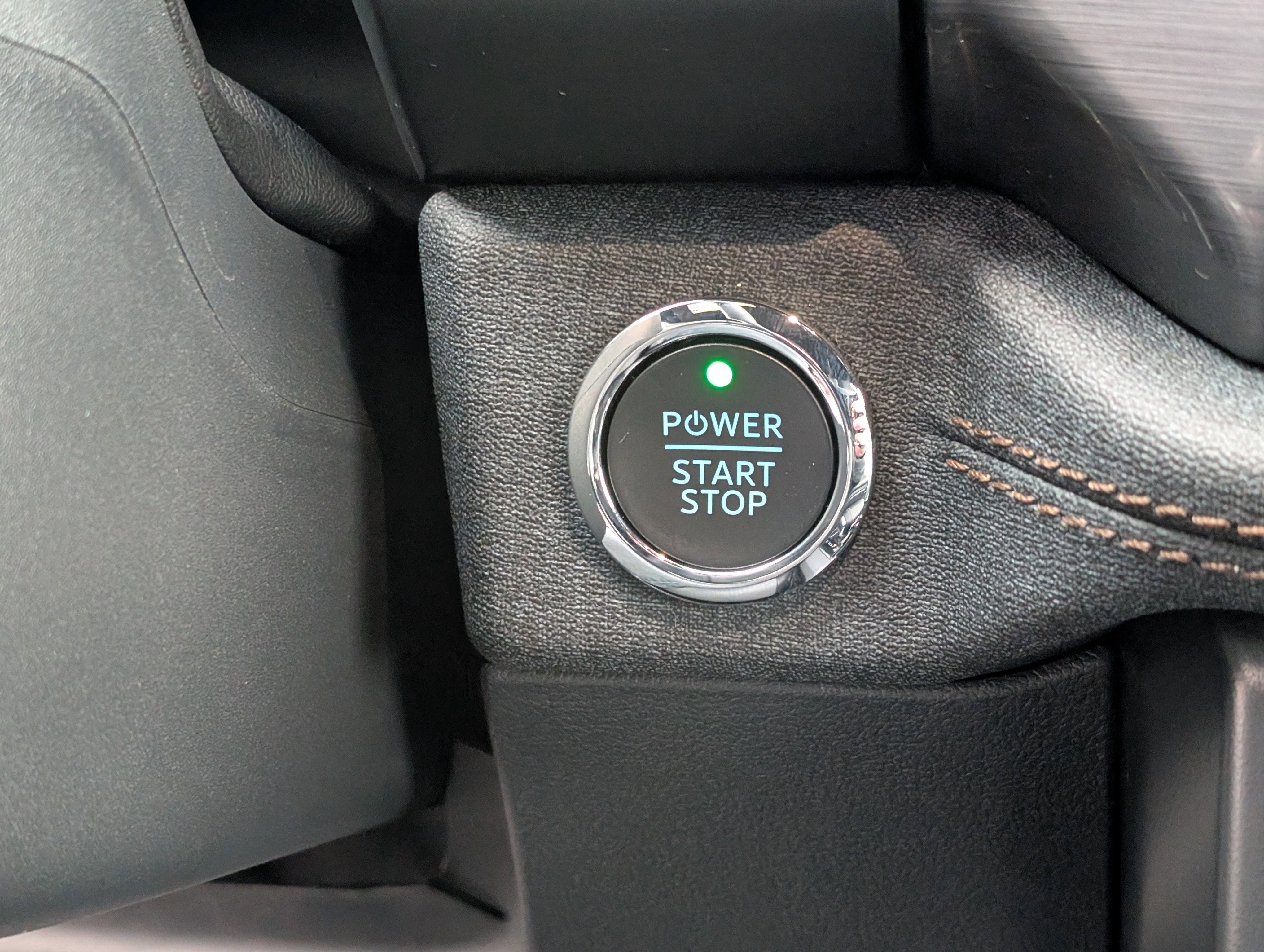 2024 Ford F-150 Lightning LARIAT